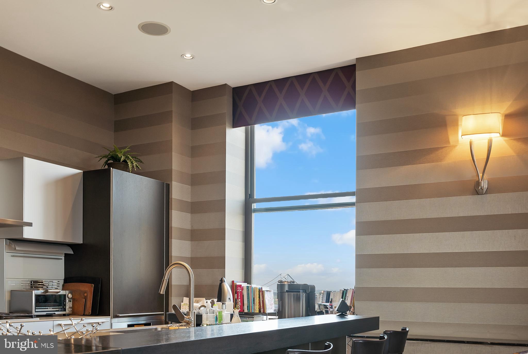 WASHINGTON SQ - Residential