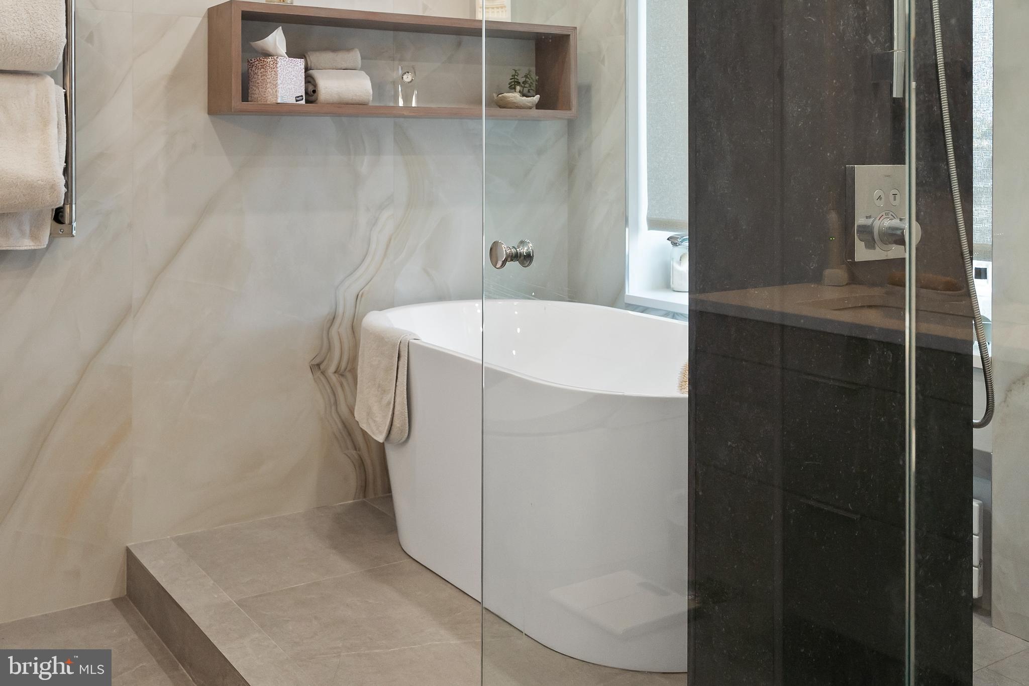 WASHINGTON SQ - Residential