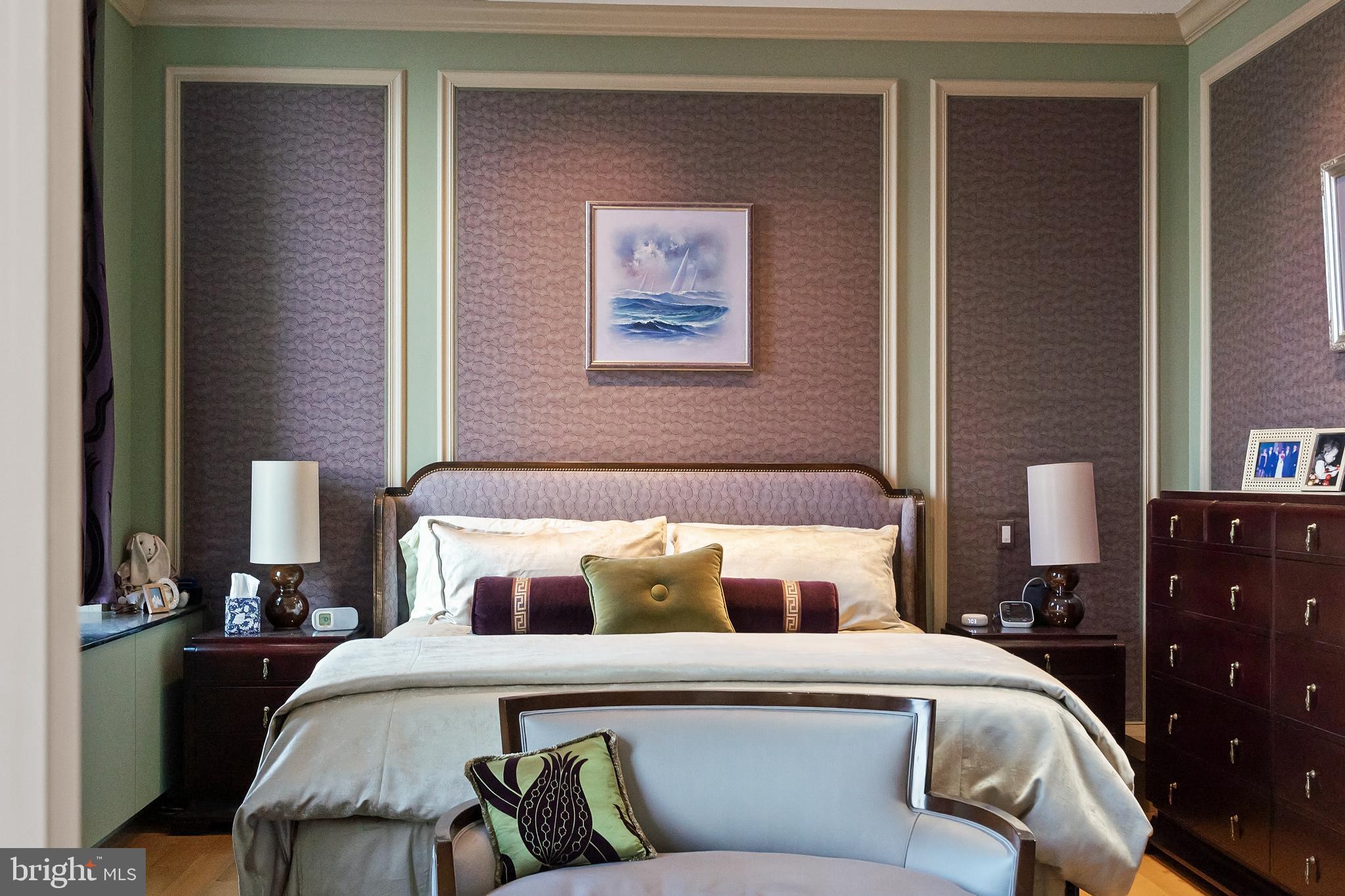 WASHINGTON SQ - Residential