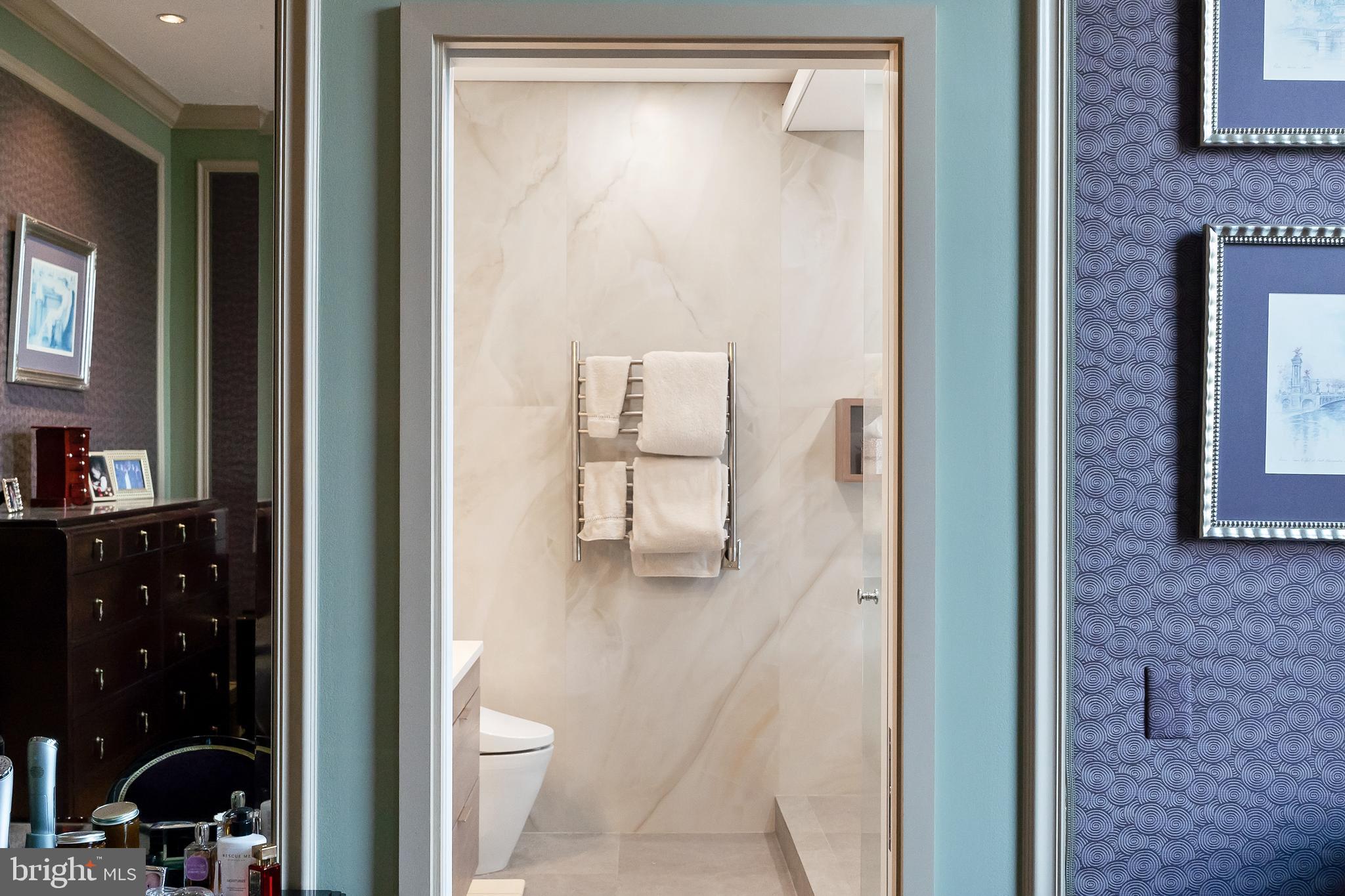 WASHINGTON SQ - Residential