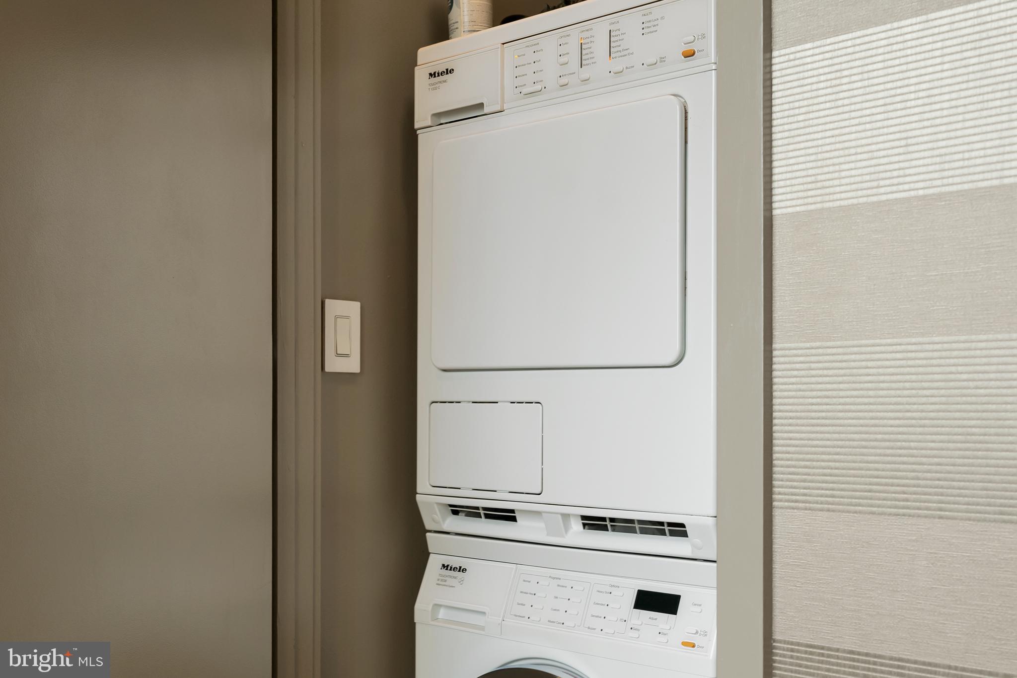 WASHINGTON SQ - Residential