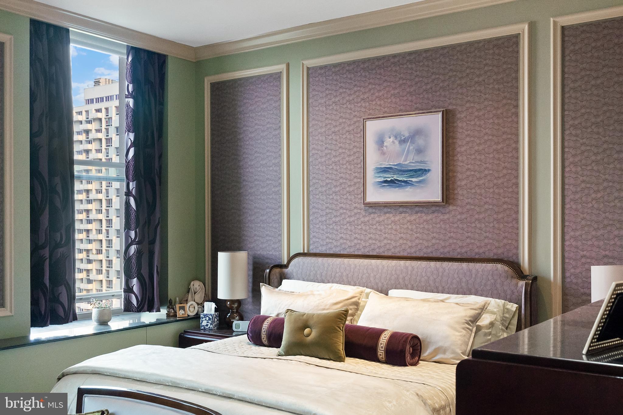 WASHINGTON SQ - Residential