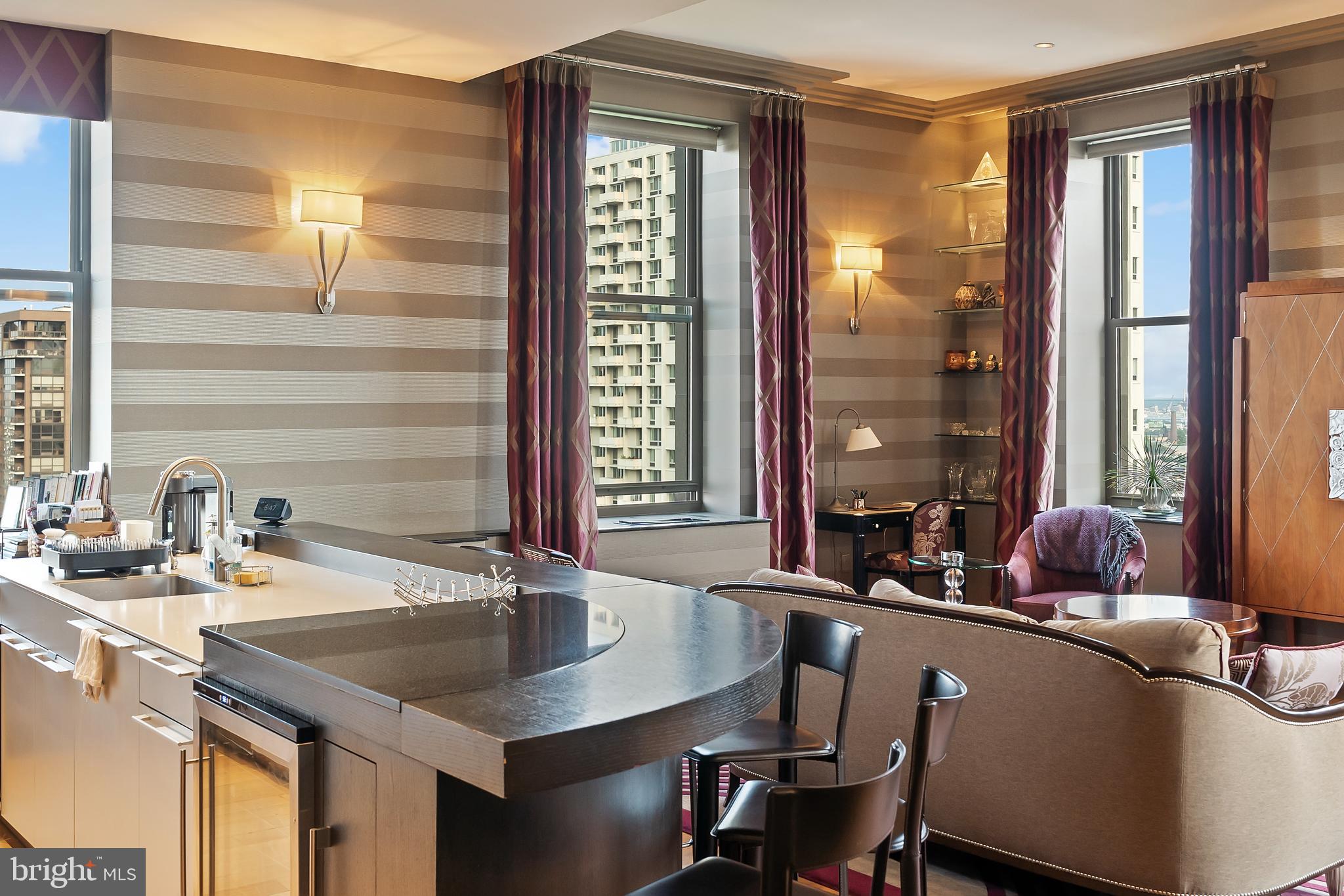 WASHINGTON SQ - Residential