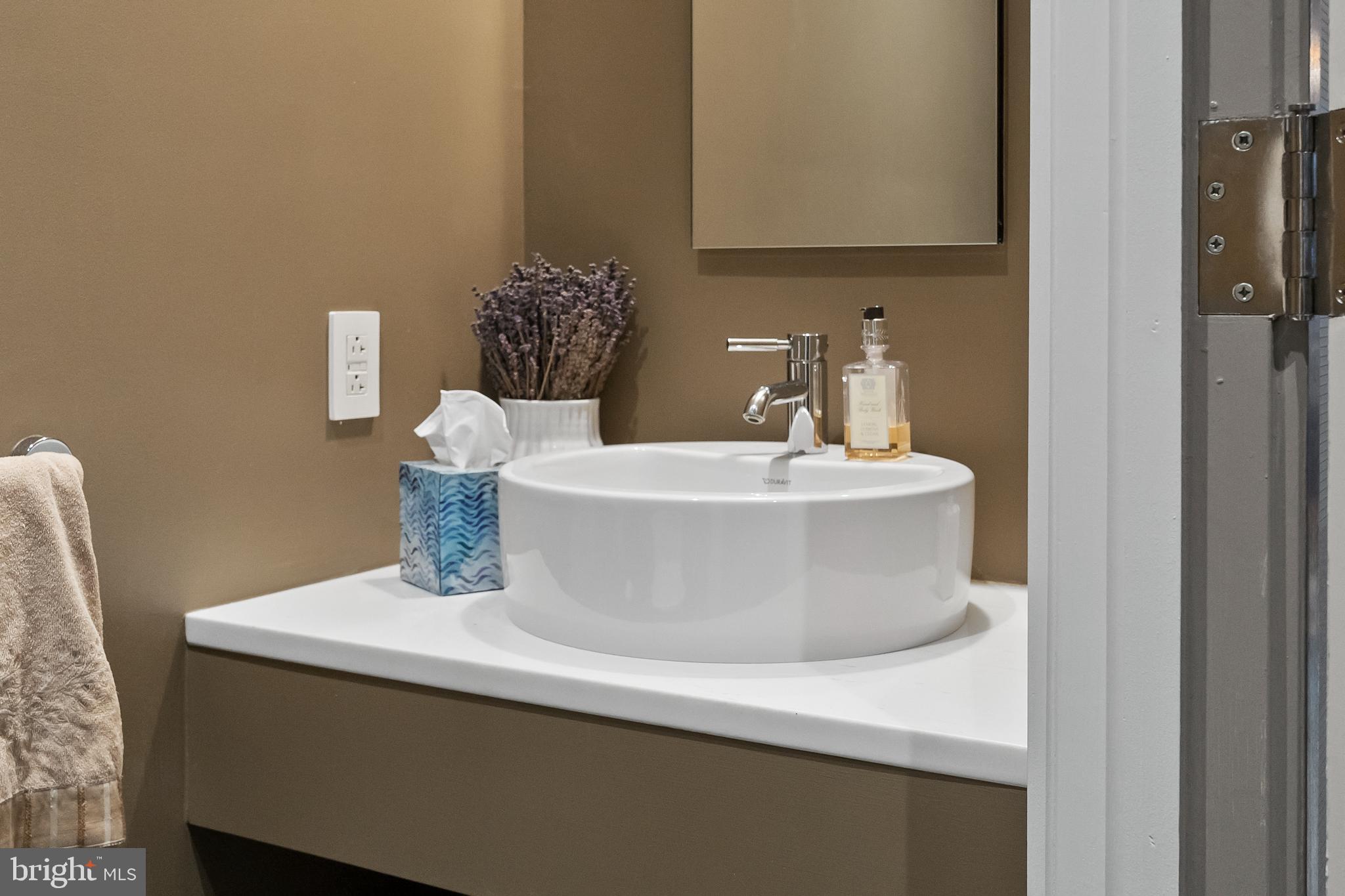 WASHINGTON SQ - Residential