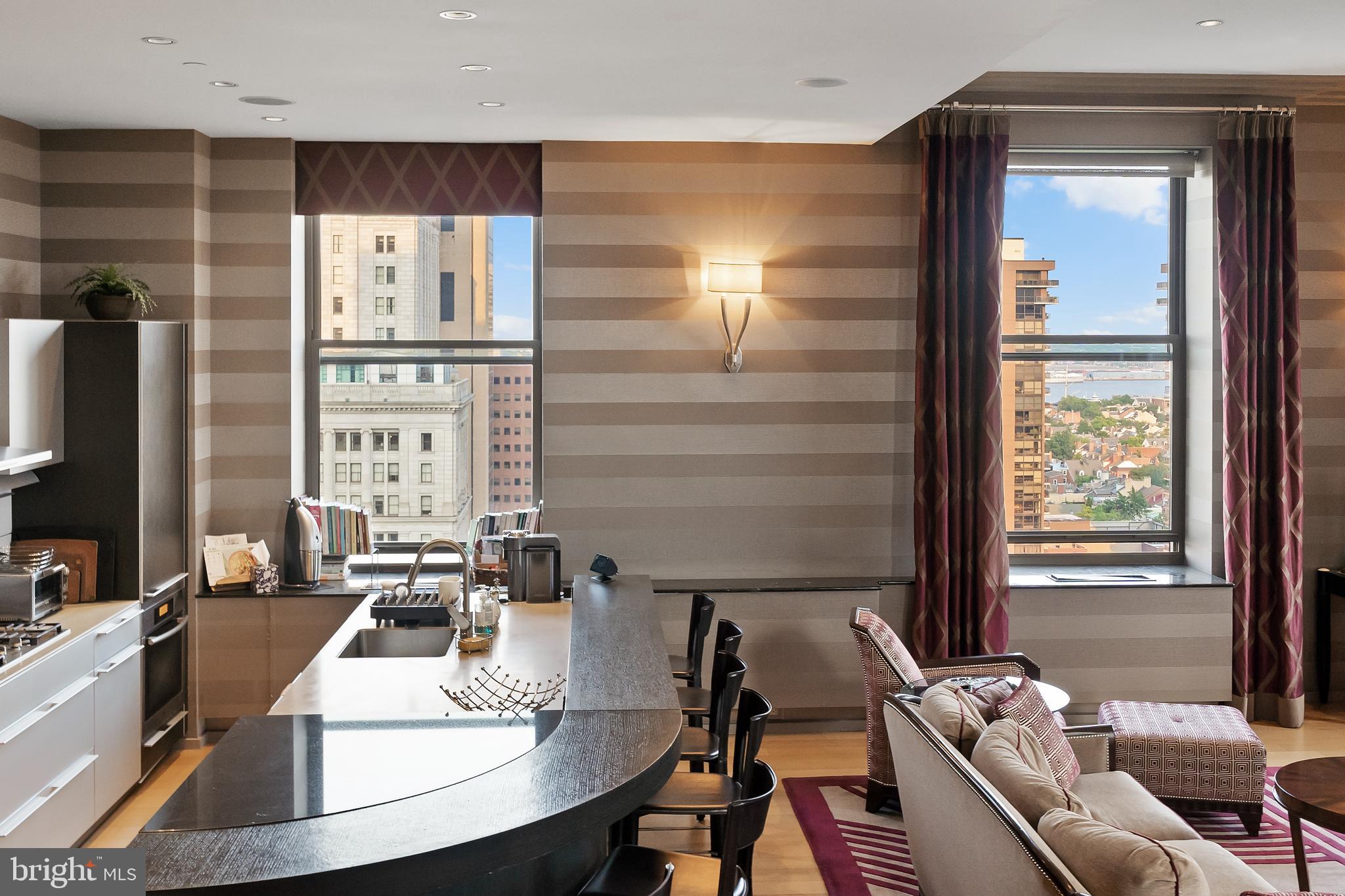 WASHINGTON SQ - Residential