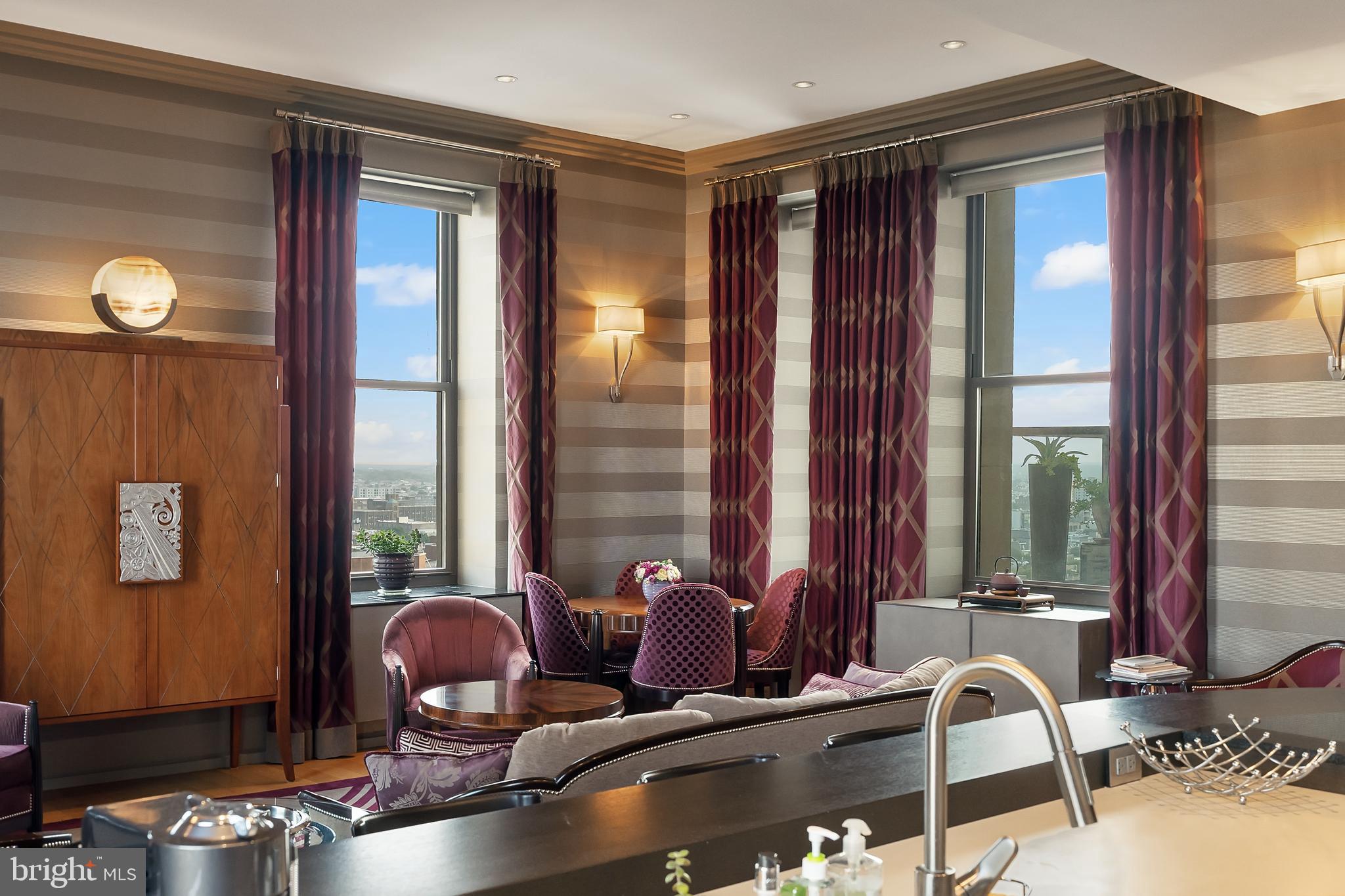 WASHINGTON SQ - Residential