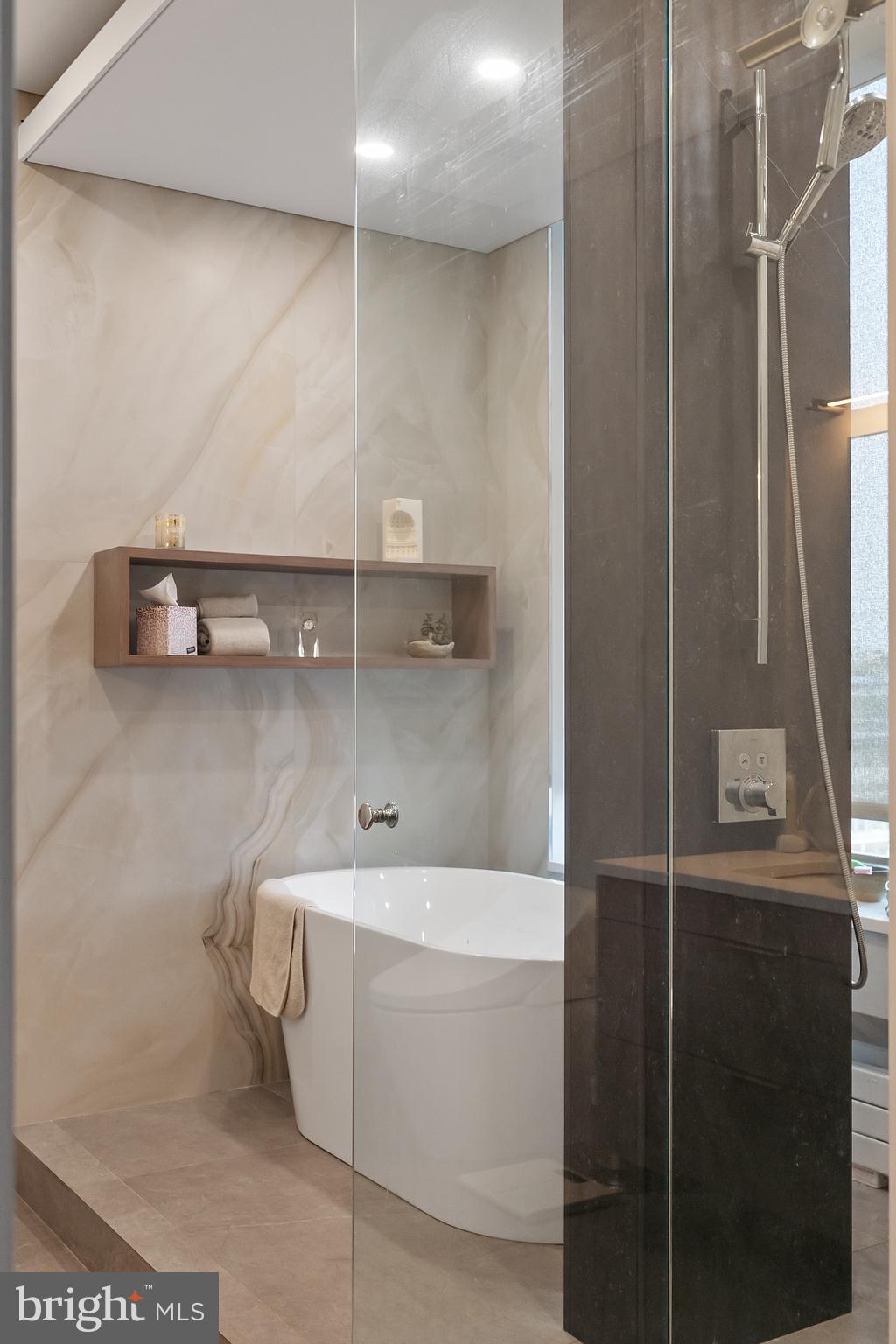 WASHINGTON SQ - Residential