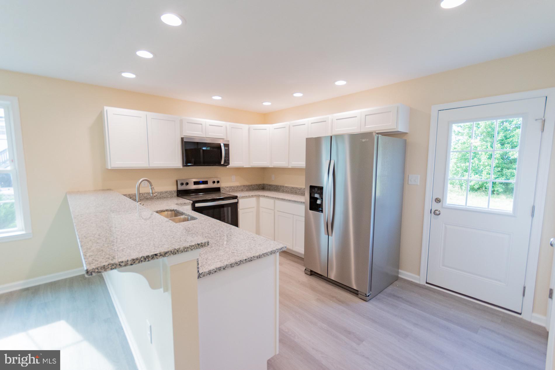 ELIZABETH STATION - Residential