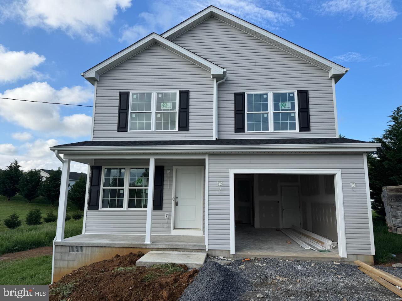 272 LARRY WAY