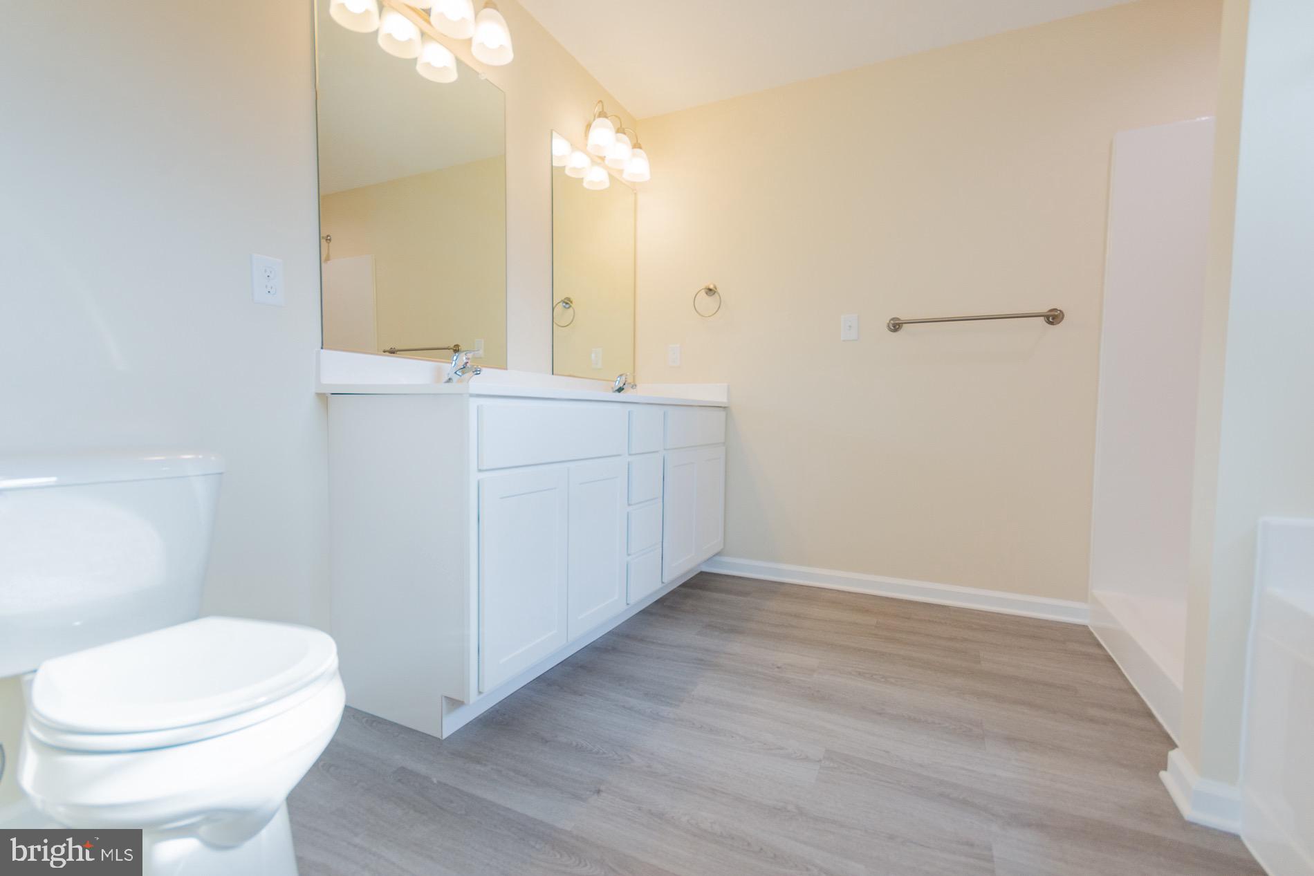 ELIZABETH STATION - Residential