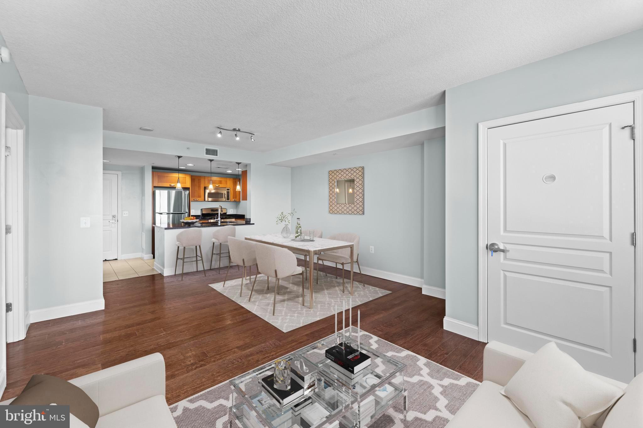 2451 MIDTOWN AVENUE 821