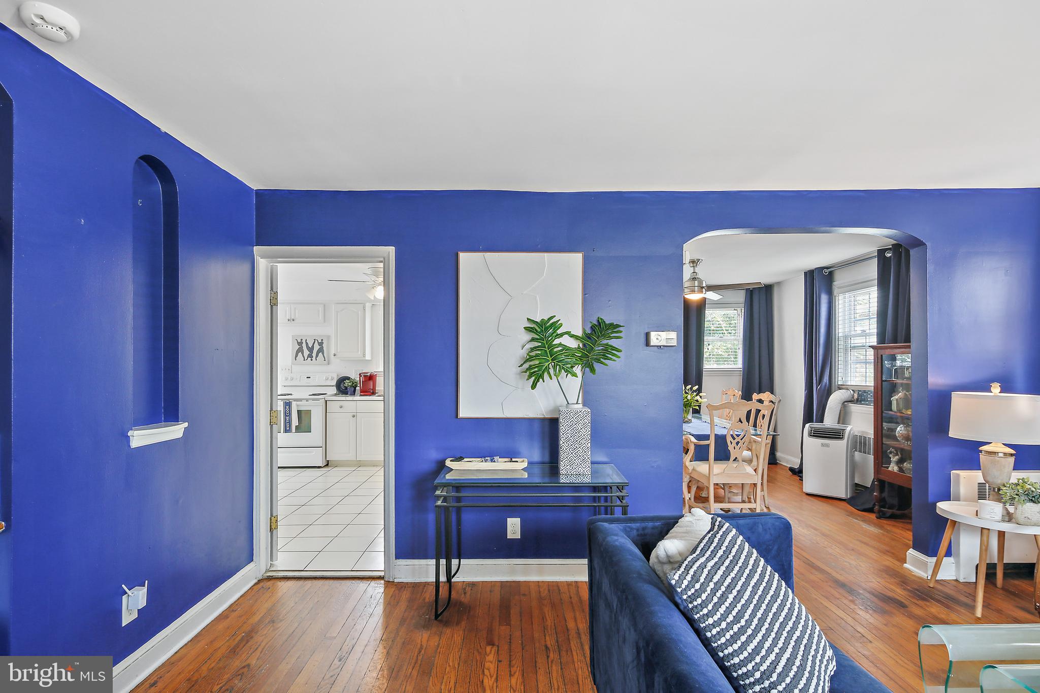 WEST HILLS - Residential