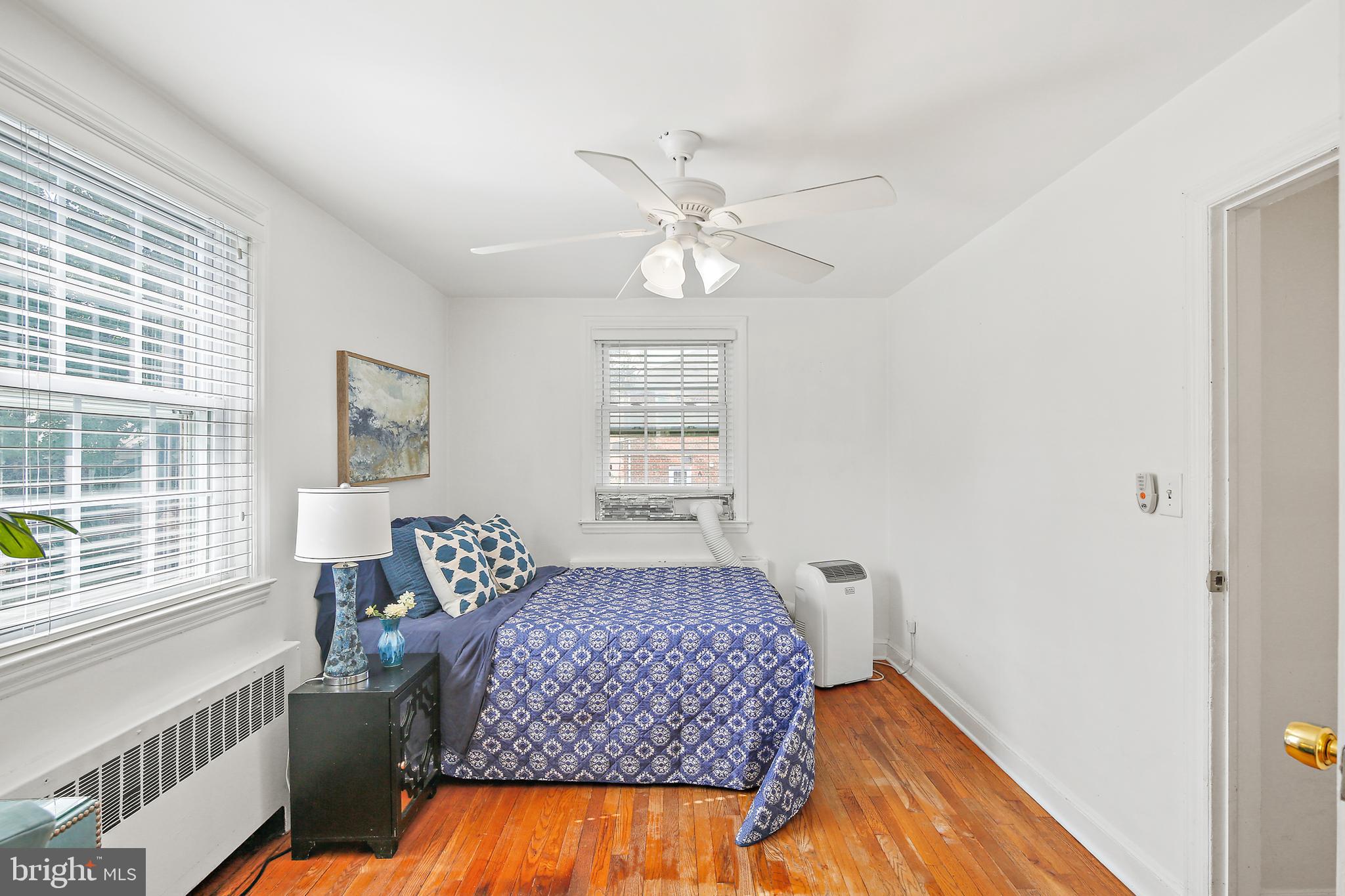 WEST HILLS - Residential