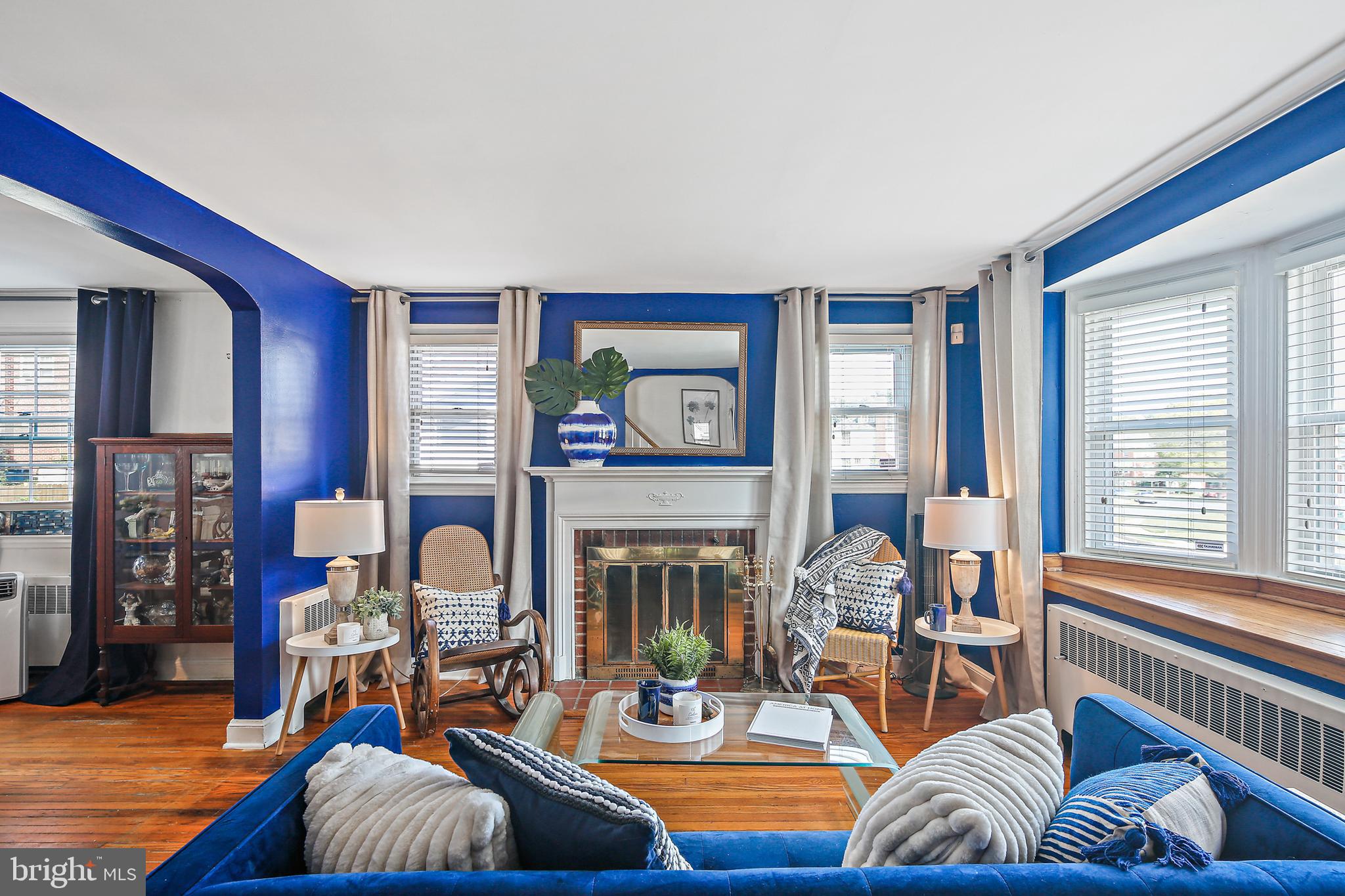 WEST HILLS - Residential