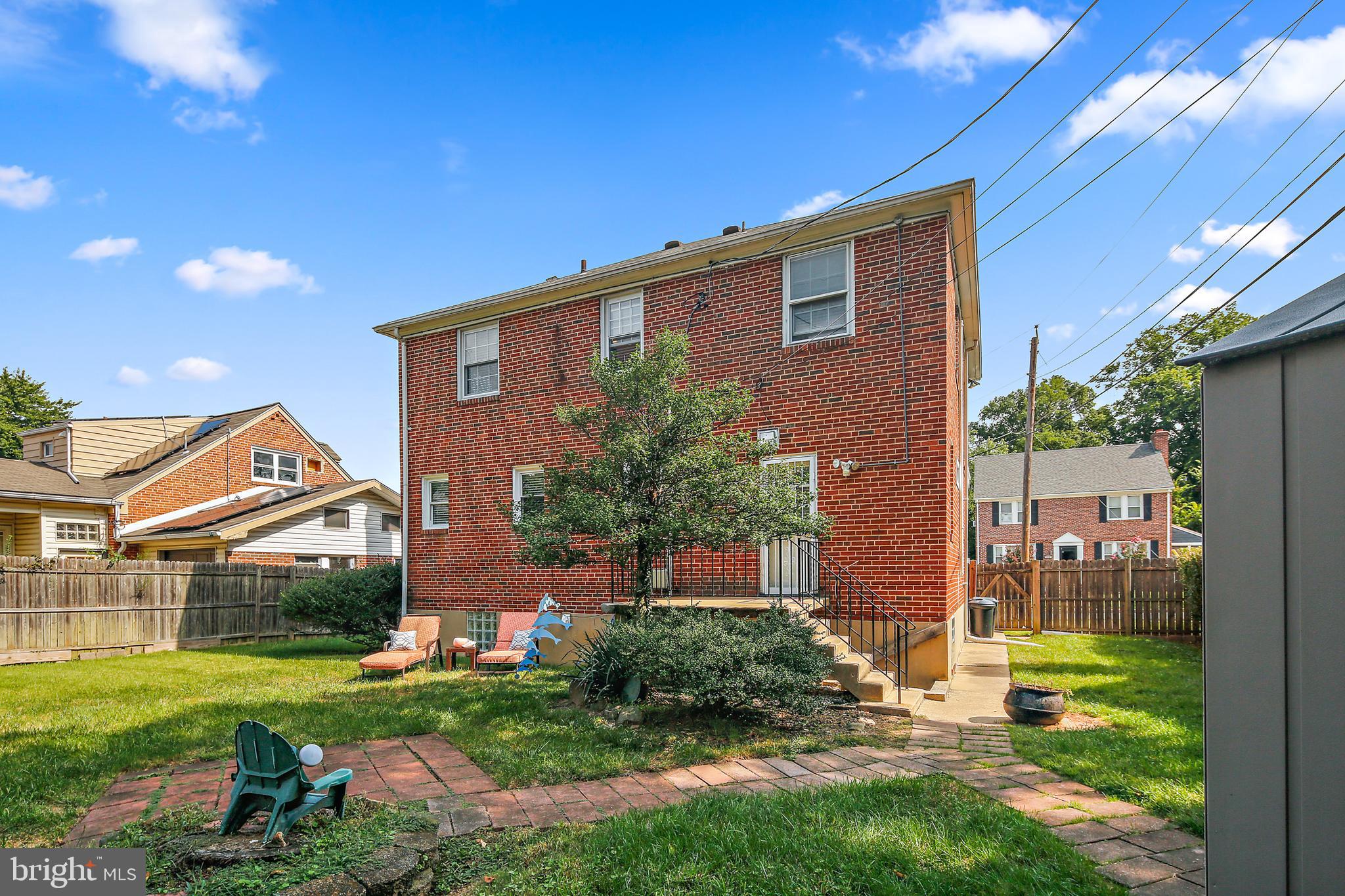 WEST HILLS - Residential