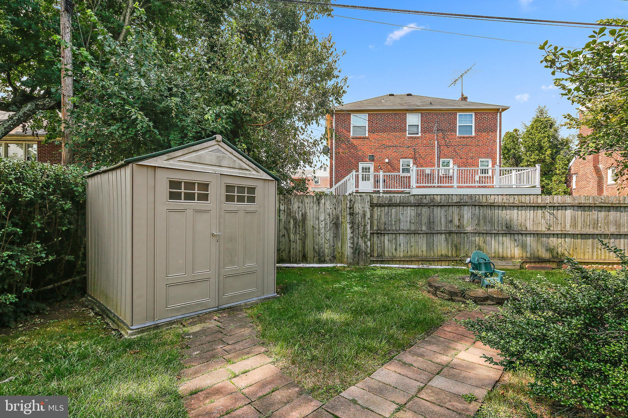 WEST HILLS - Residential