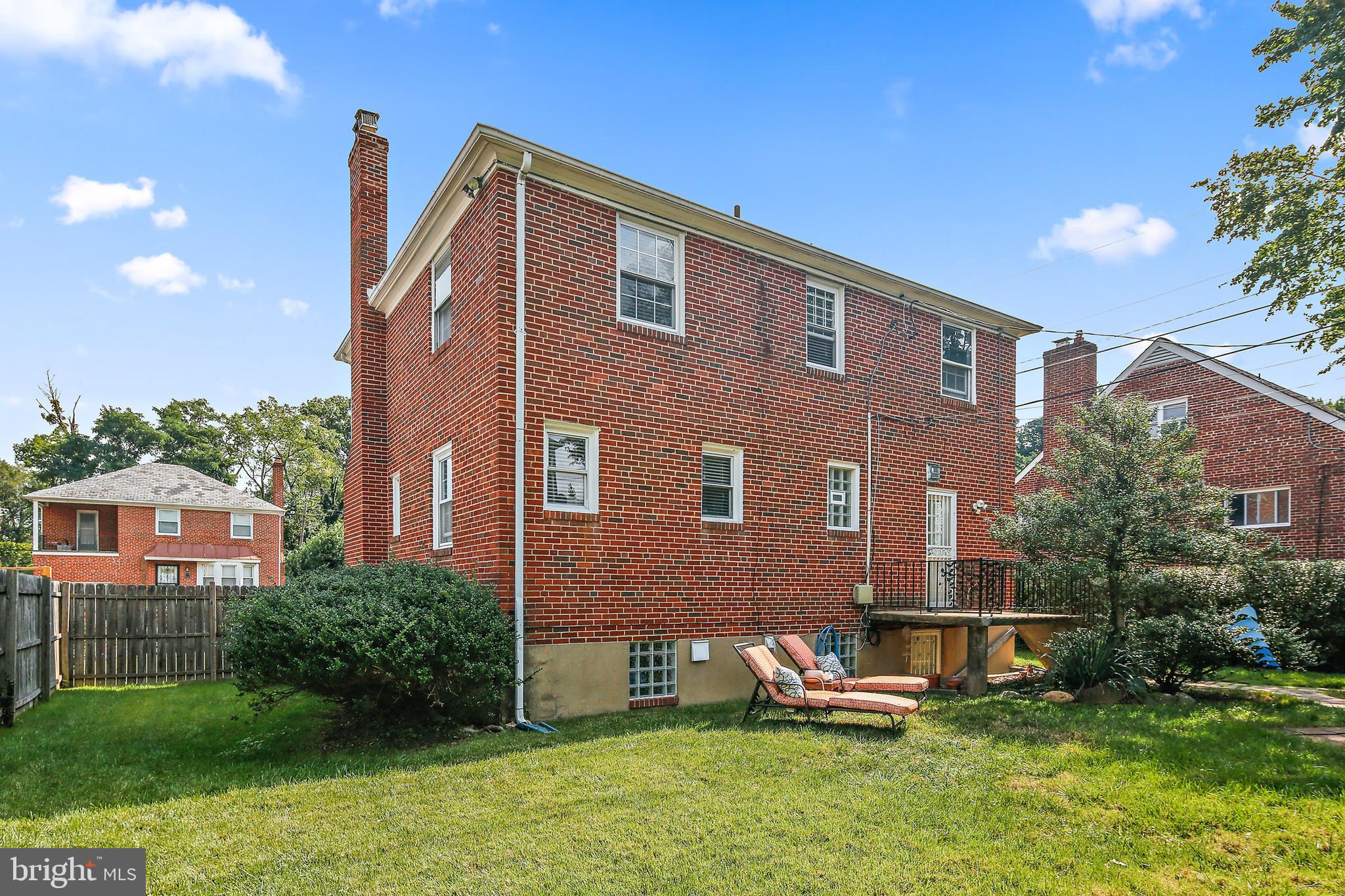 WEST HILLS - Residential