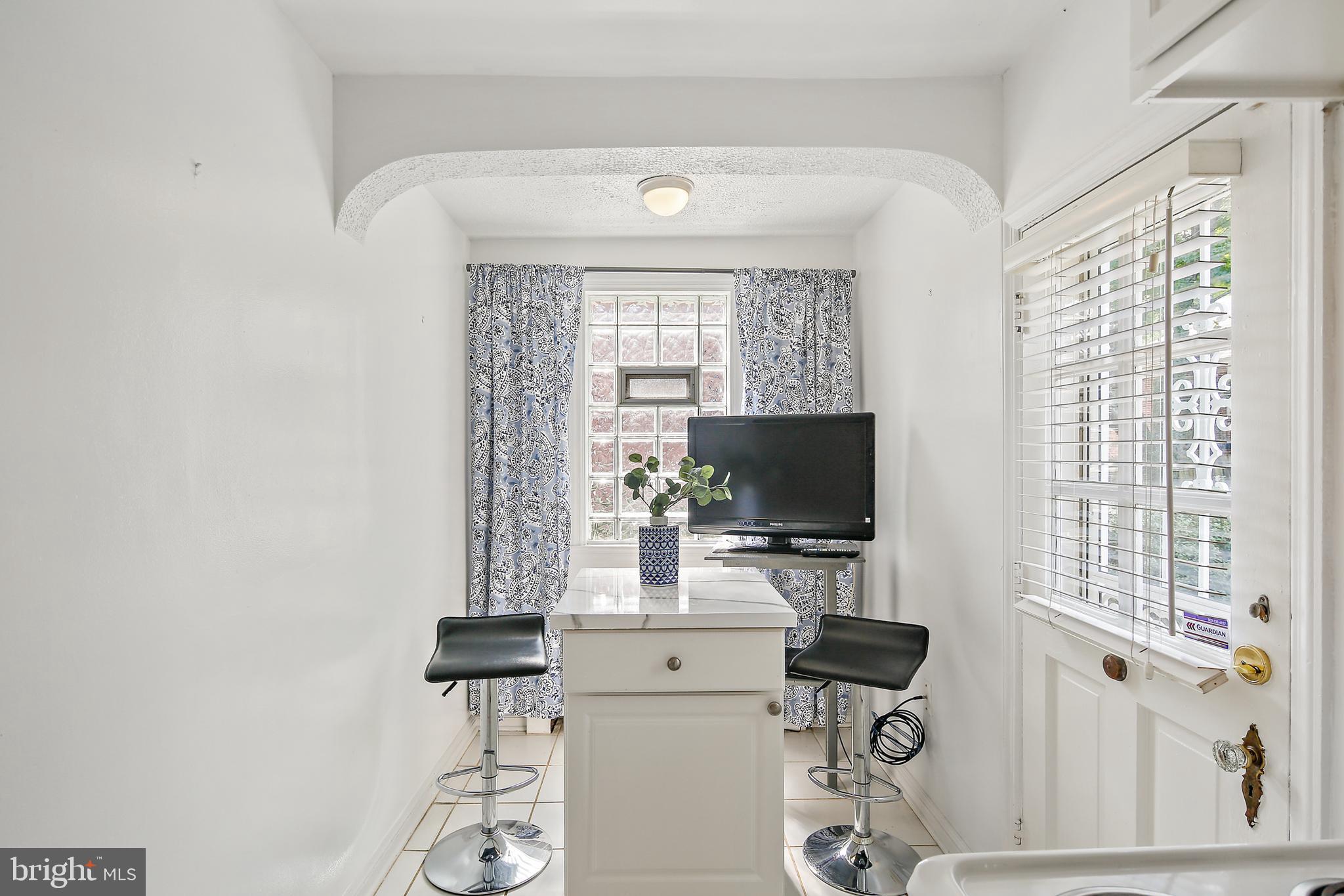 WEST HILLS - Residential