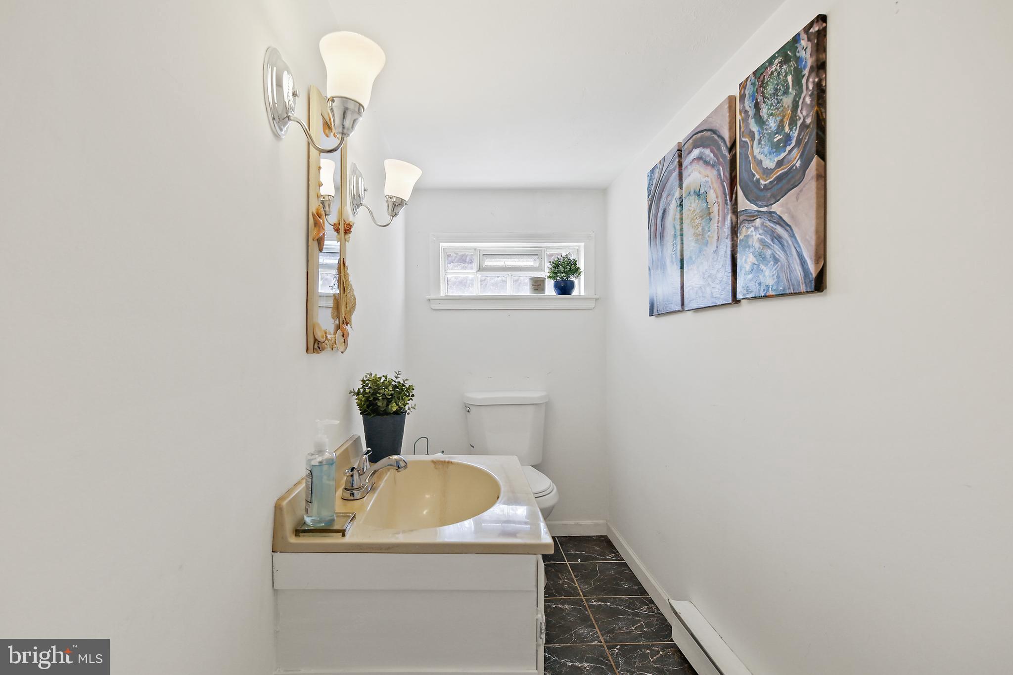 WEST HILLS - Residential