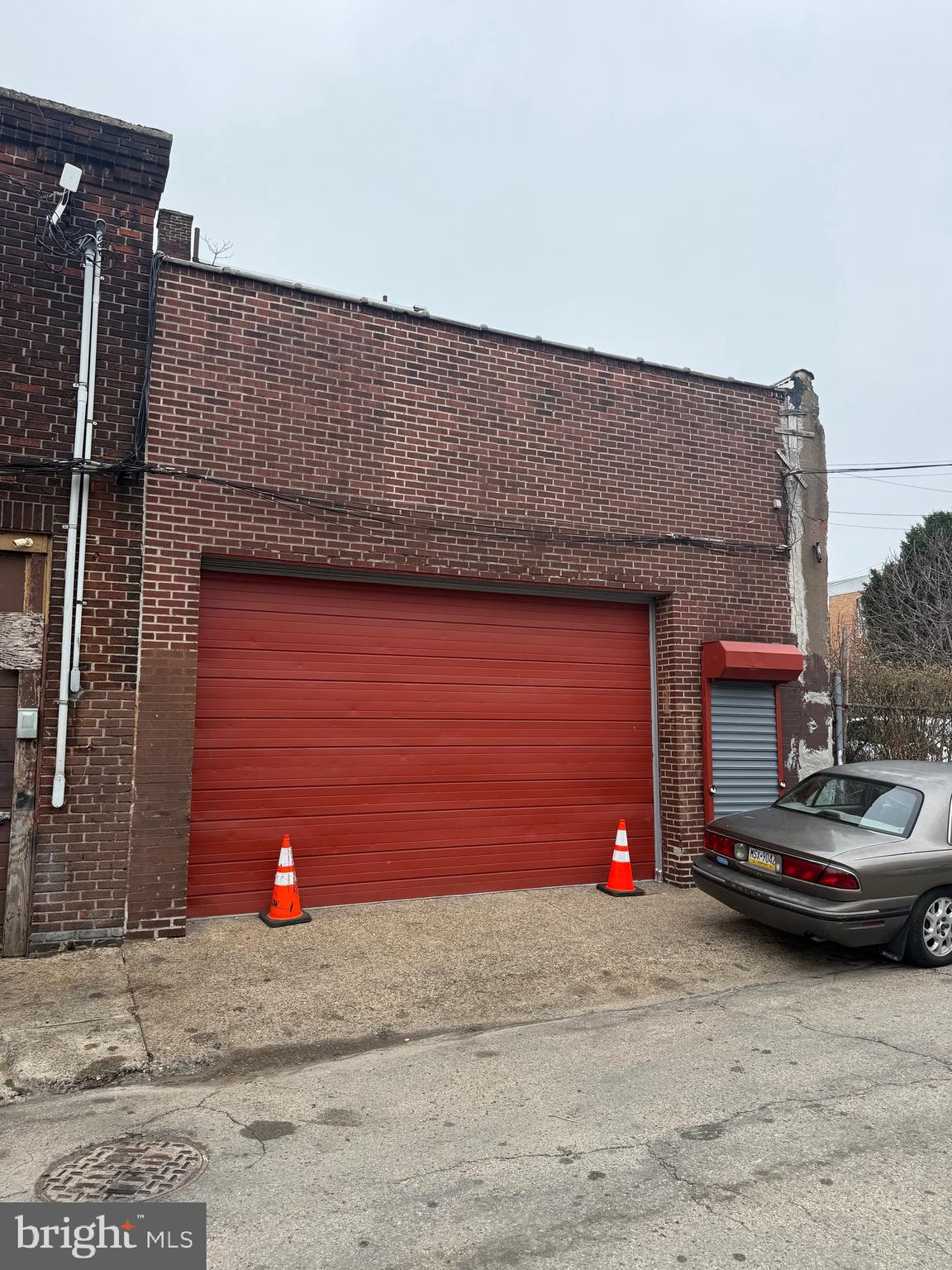 NORRIS SQUARE - Commercial Sale