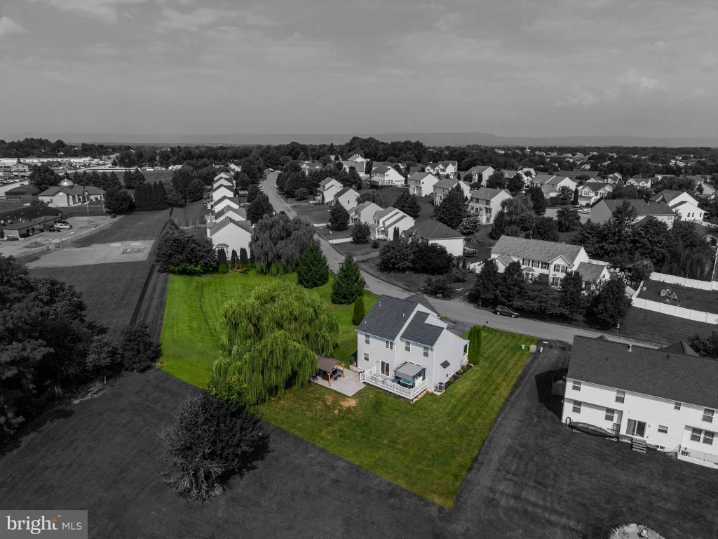 1046 Alandale Drive, Chambersburg, PA 17202