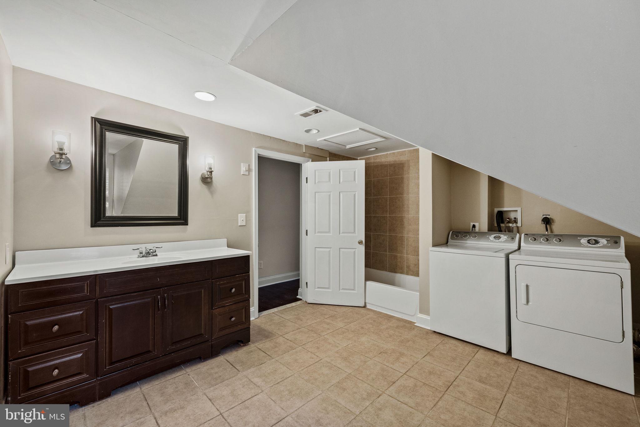 MT AIRY (WEST) - Residential