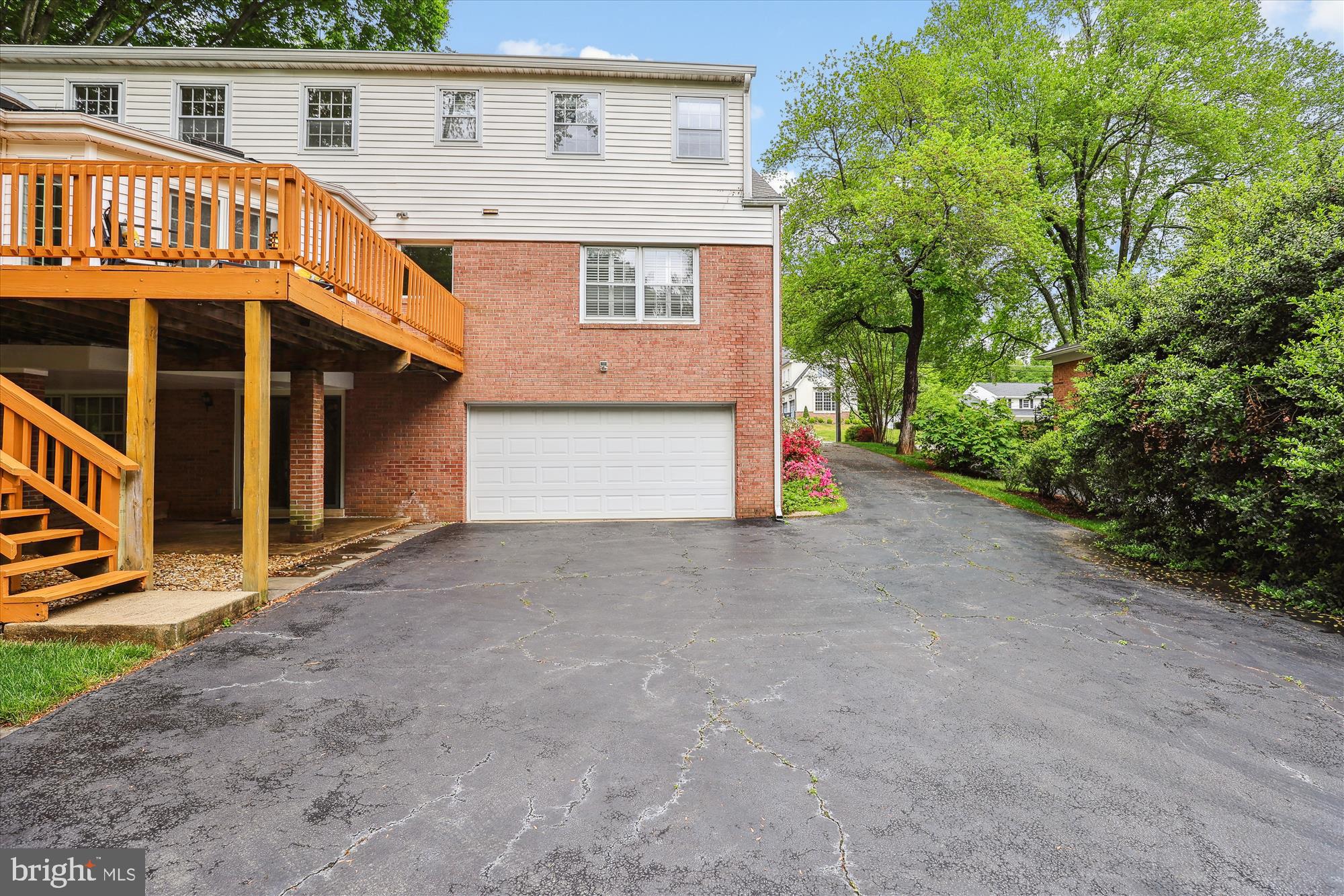 BRIAR RIDGE - Residential