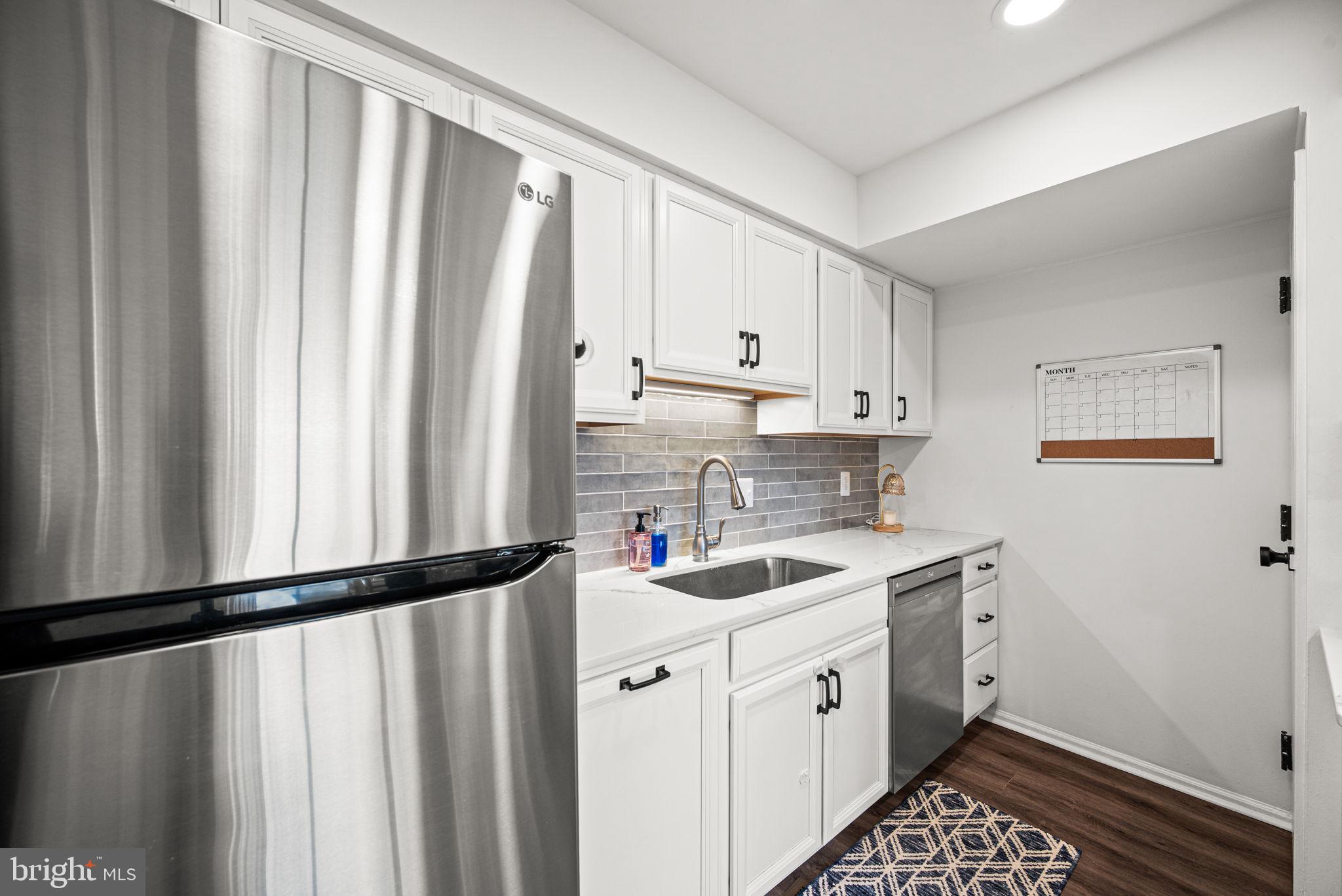 GREENE COUNTRIE VI - Residential