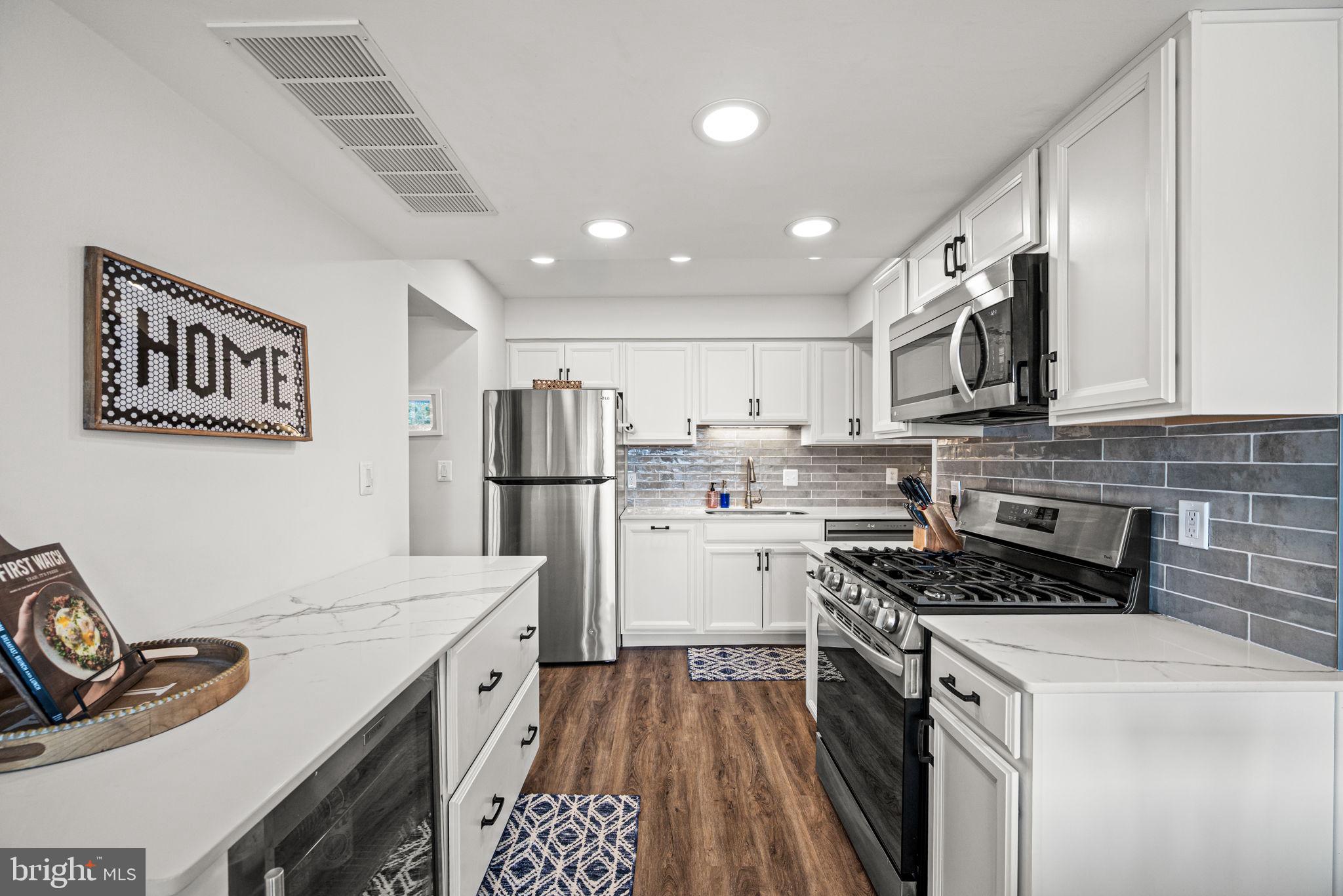 GREENE COUNTRIE VI - Residential