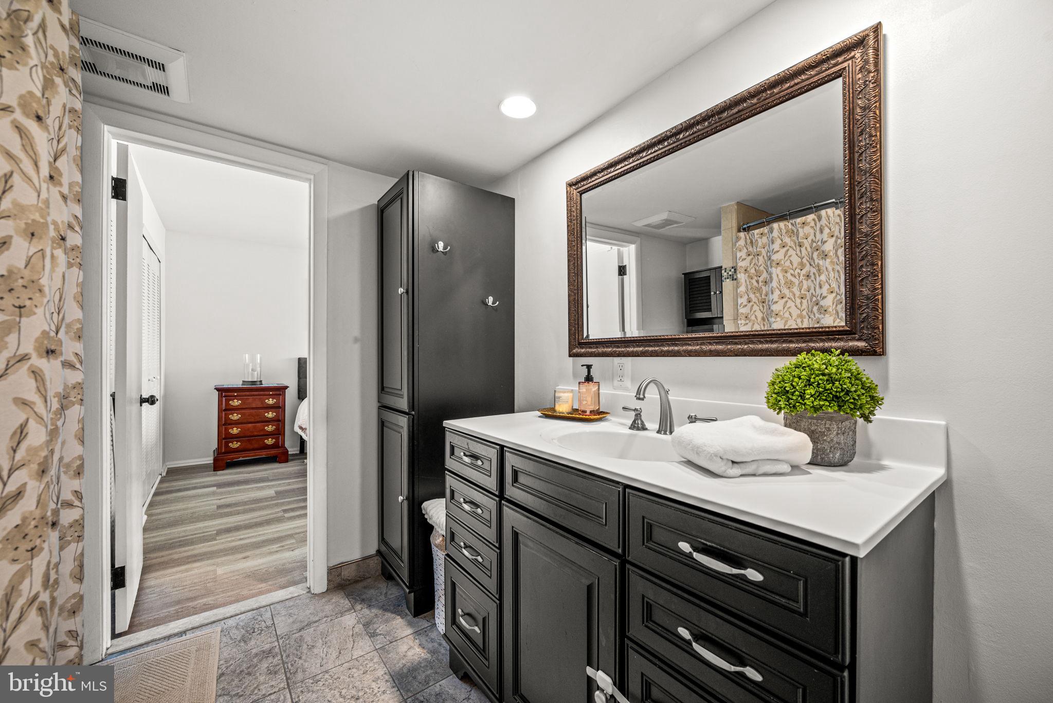 GREENE COUNTRIE VI - Residential