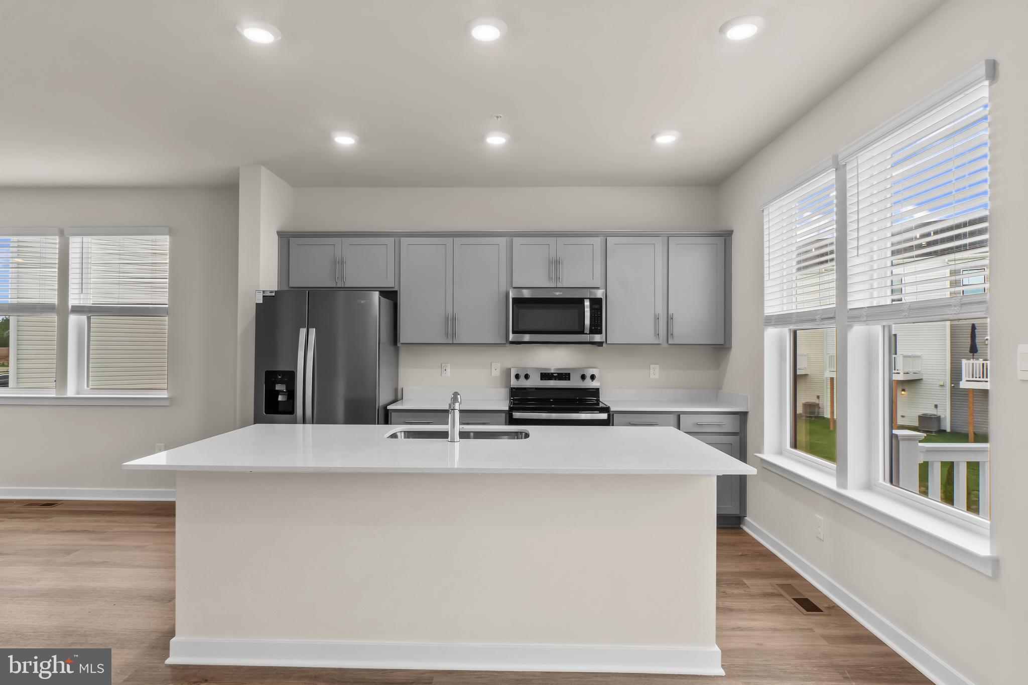 PINEGROVE - Residential