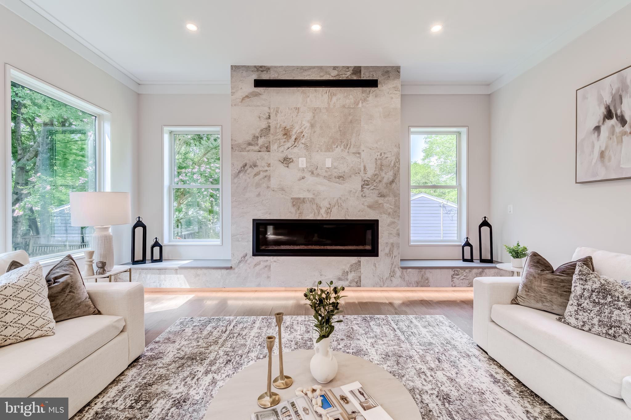 VIENNA WOODS - Residential