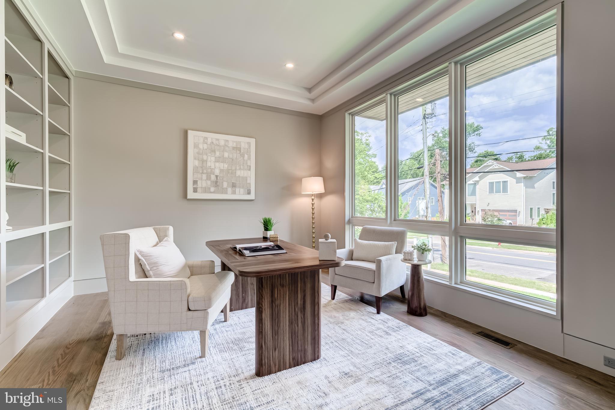 VIENNA WOODS - Residential