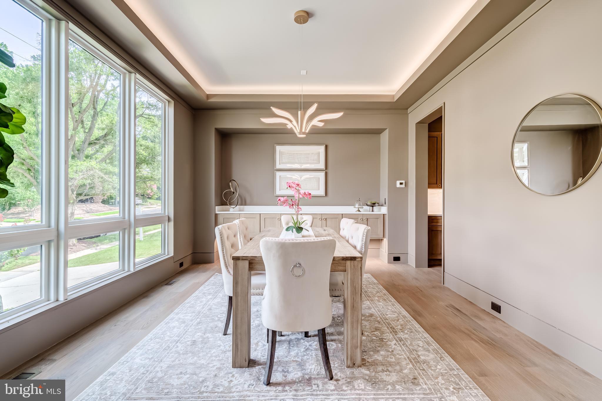 VIENNA WOODS - Residential