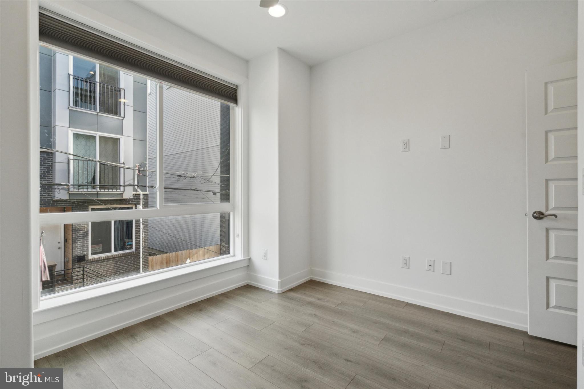 NORRIS SQUARE - Residential