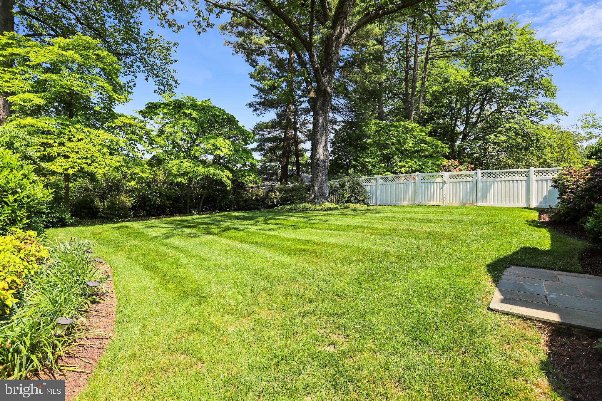 POTOMAC OUTSIDE - Residential