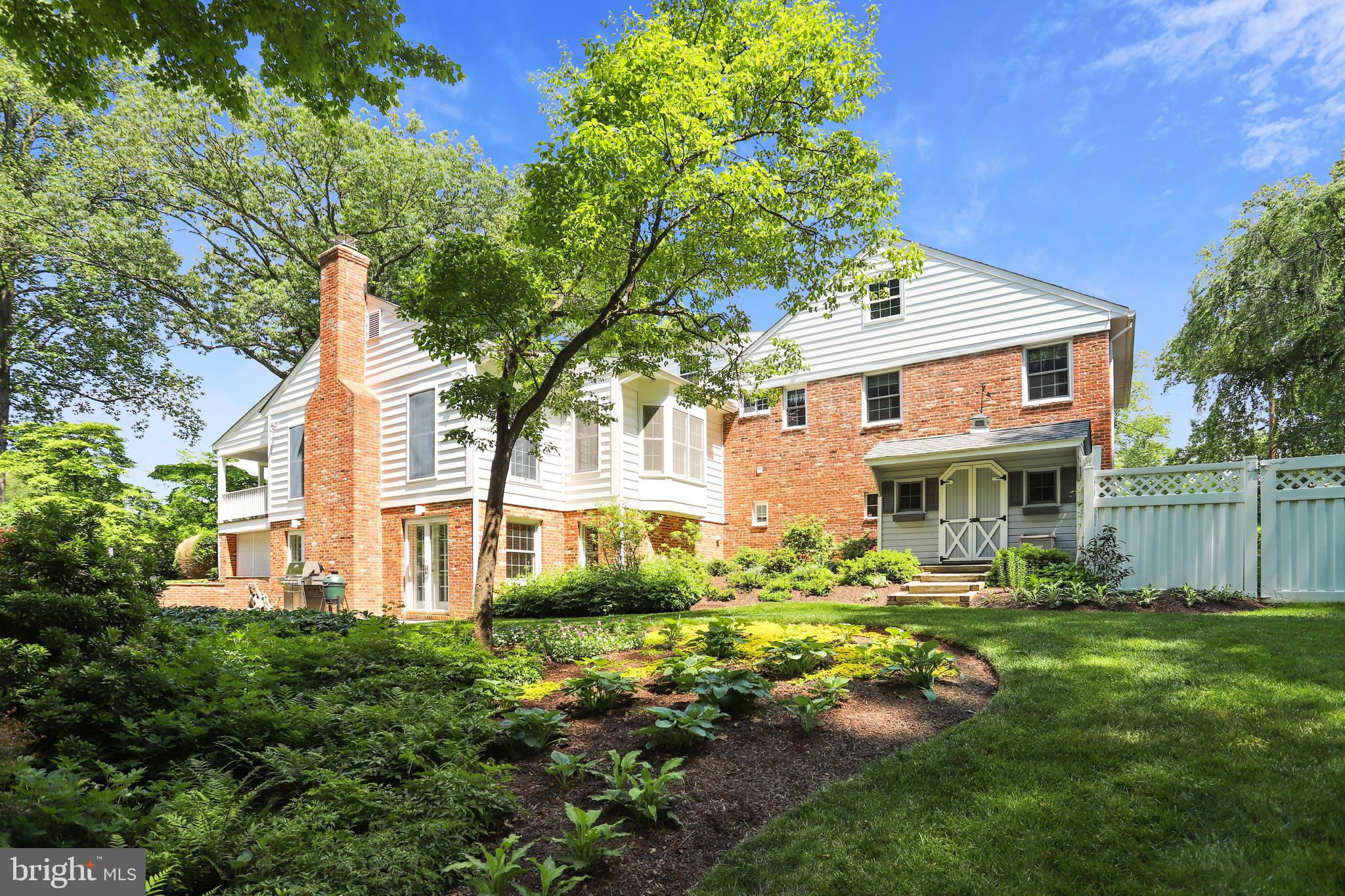 POTOMAC OUTSIDE - Residential