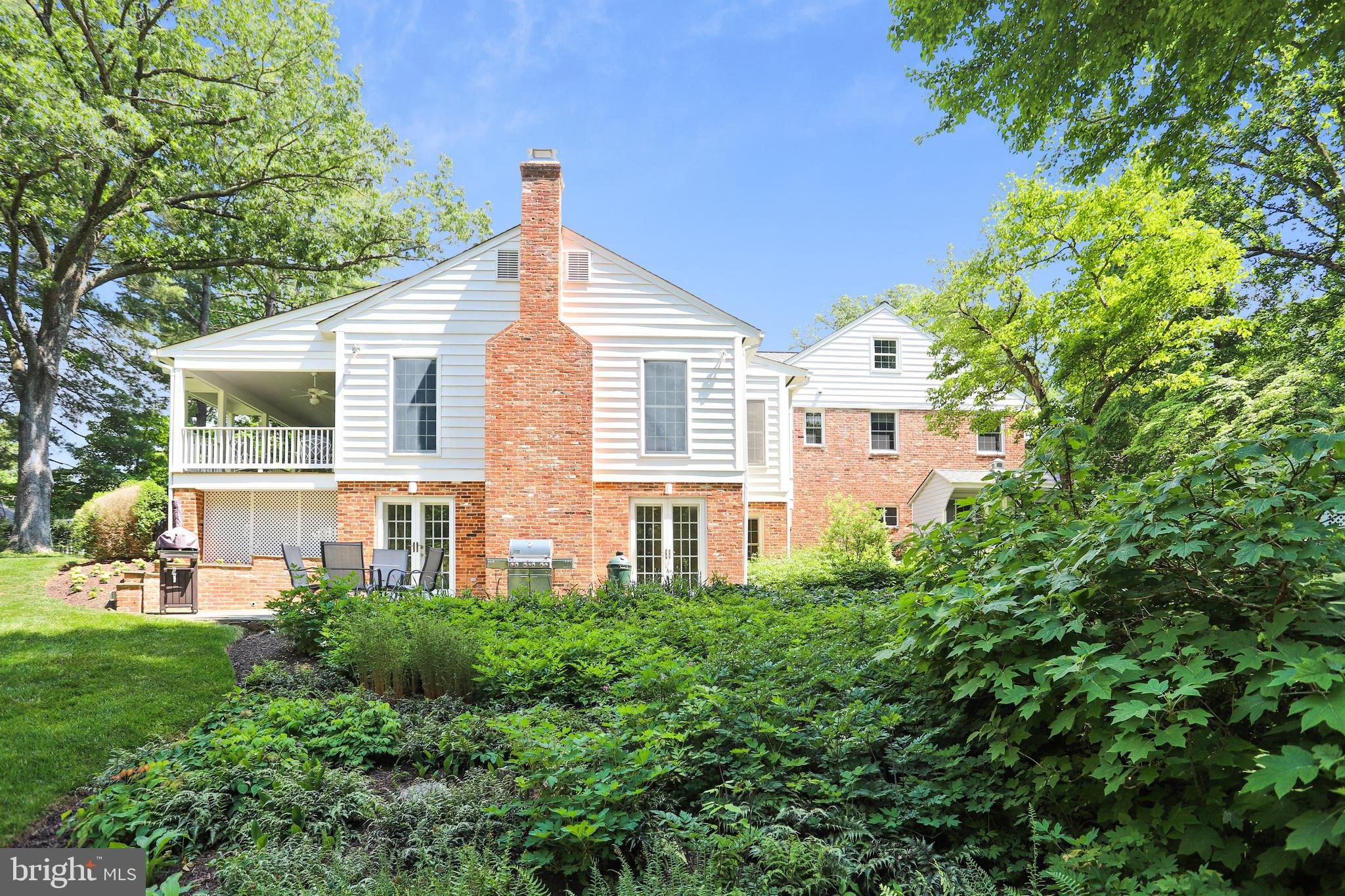 POTOMAC OUTSIDE - Residential