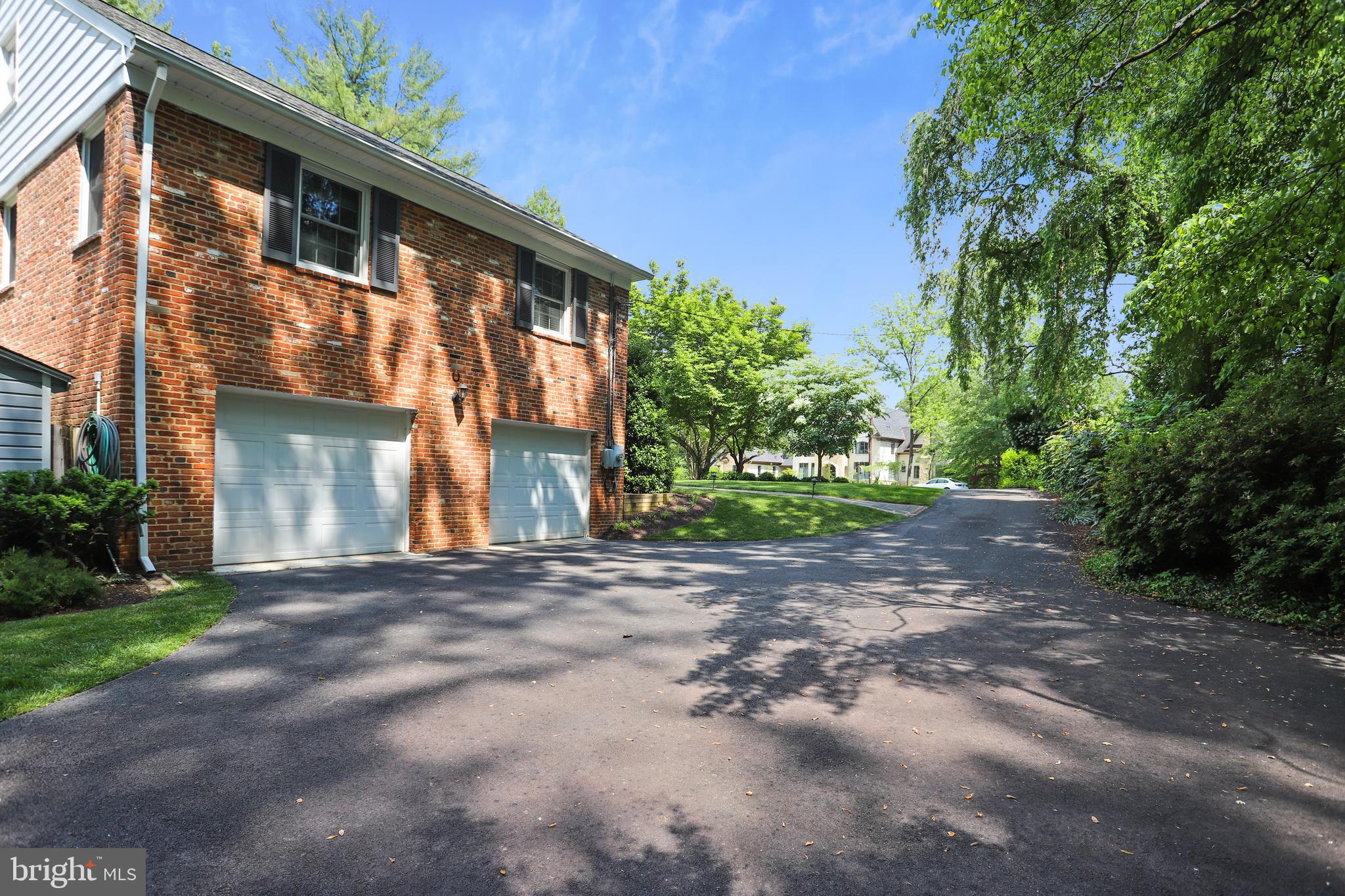 POTOMAC OUTSIDE - Residential