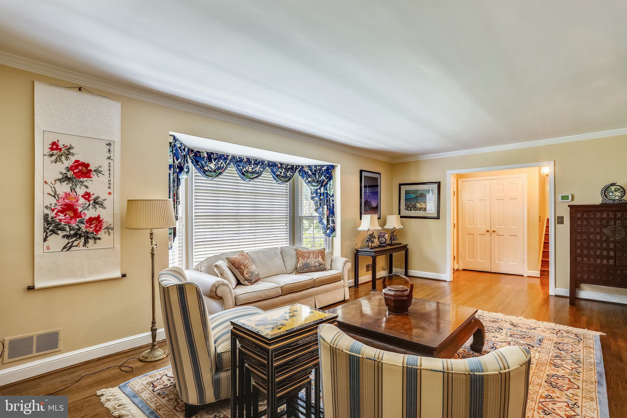 POTOMAC OUTSIDE - Residential