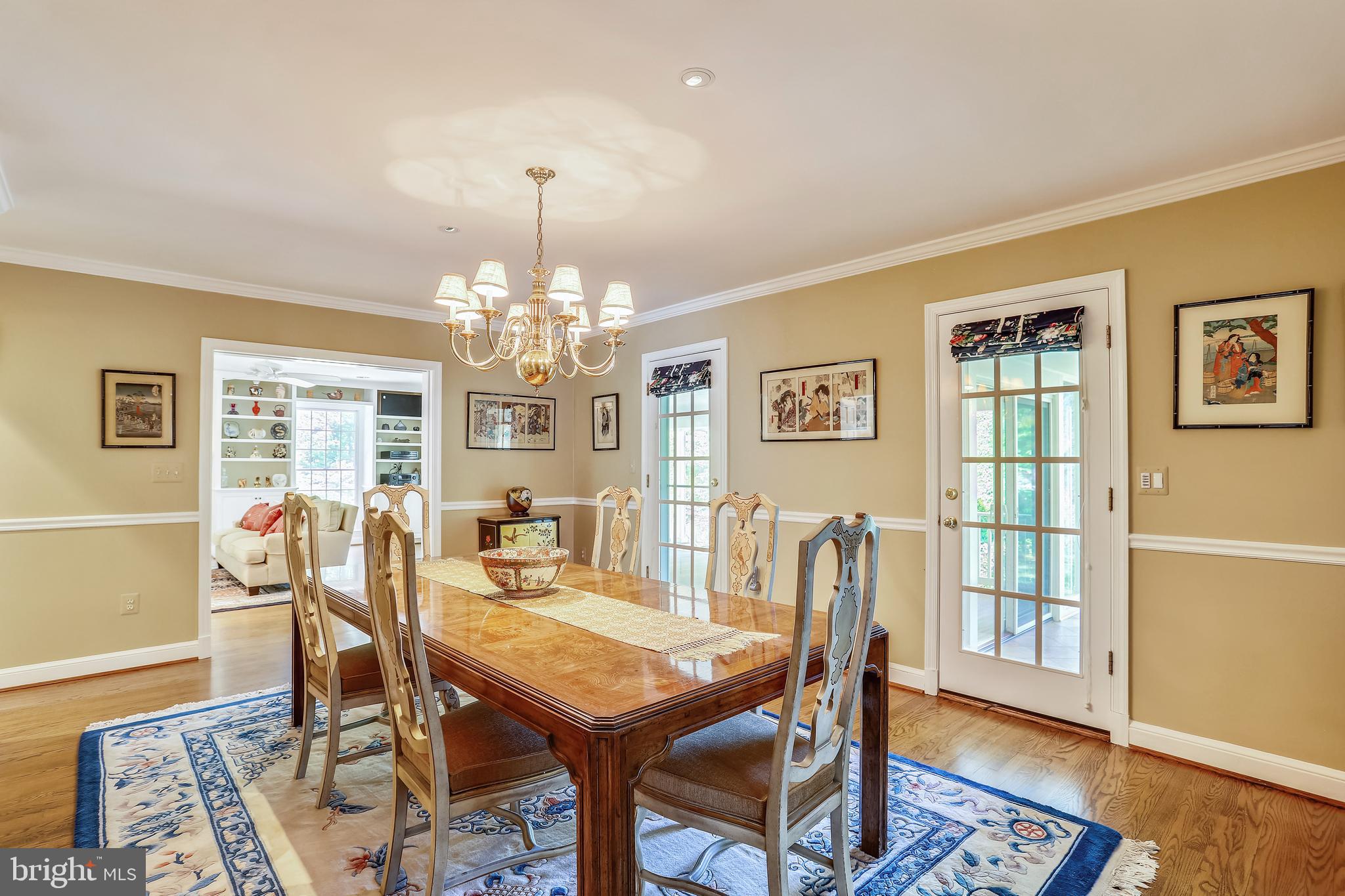 POTOMAC OUTSIDE - Residential