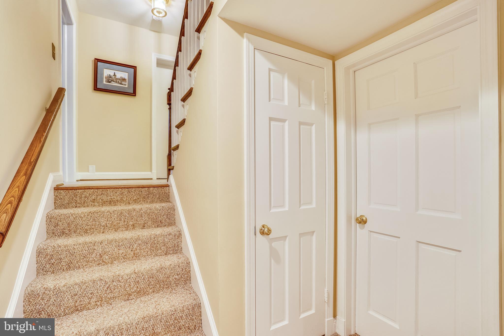 POTOMAC OUTSIDE - Residential