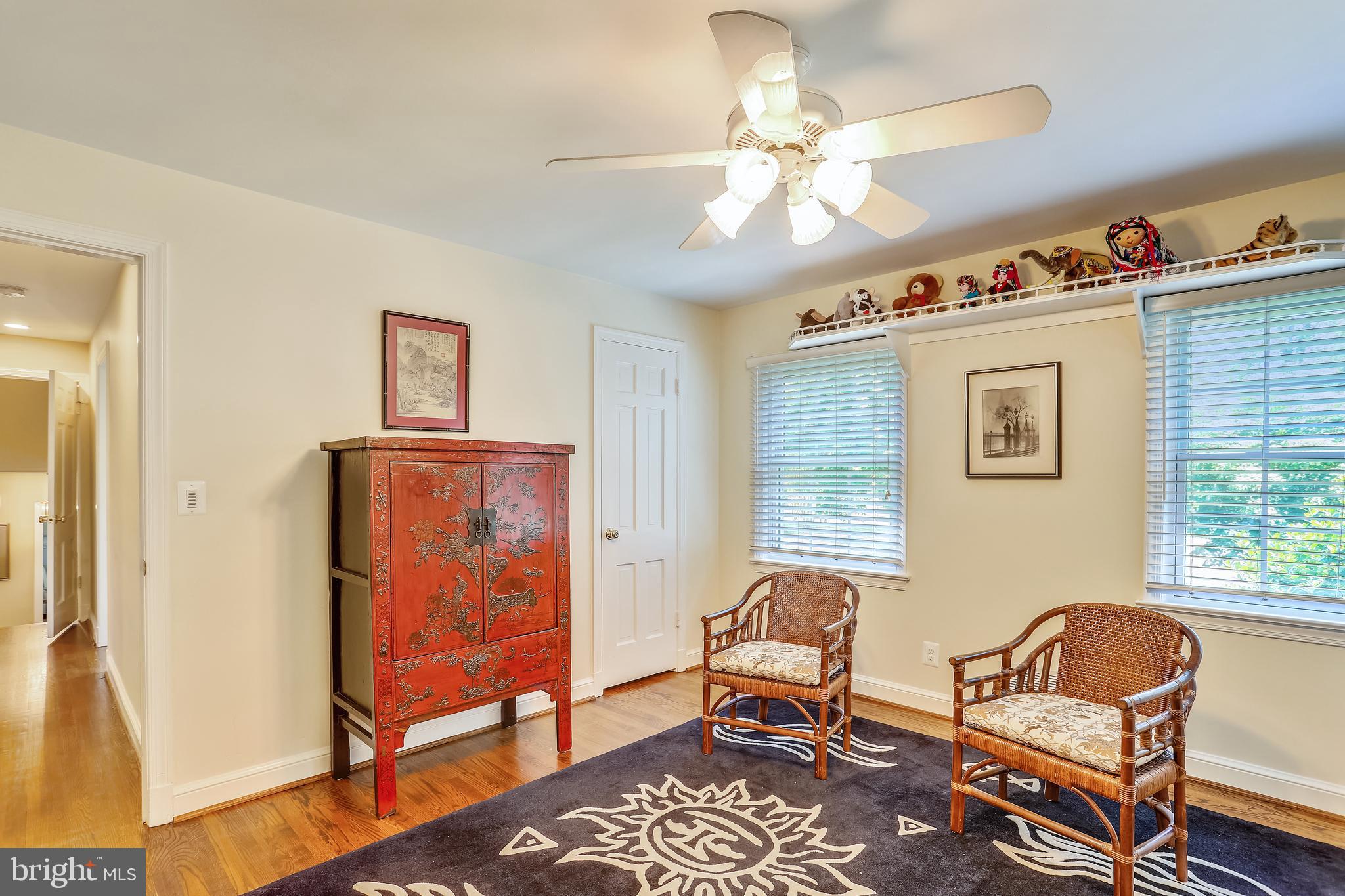 POTOMAC OUTSIDE - Residential