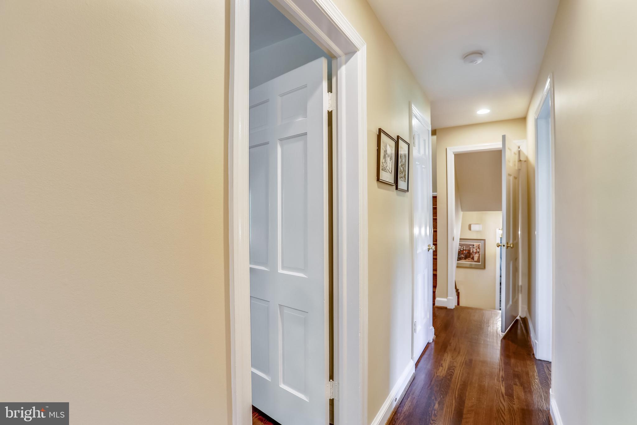 POTOMAC OUTSIDE - Residential