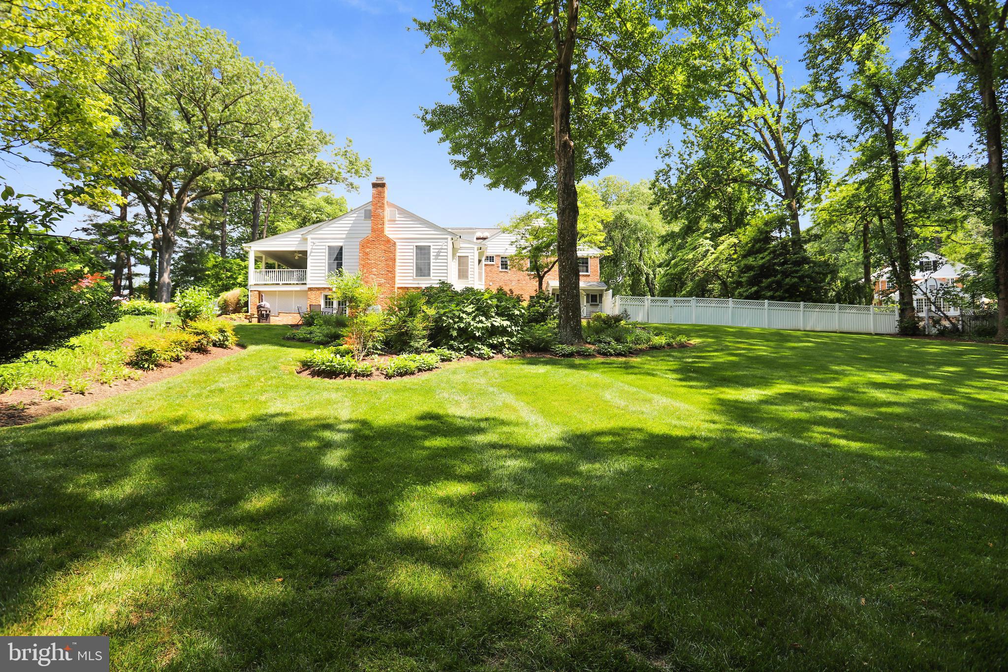 POTOMAC OUTSIDE - Residential