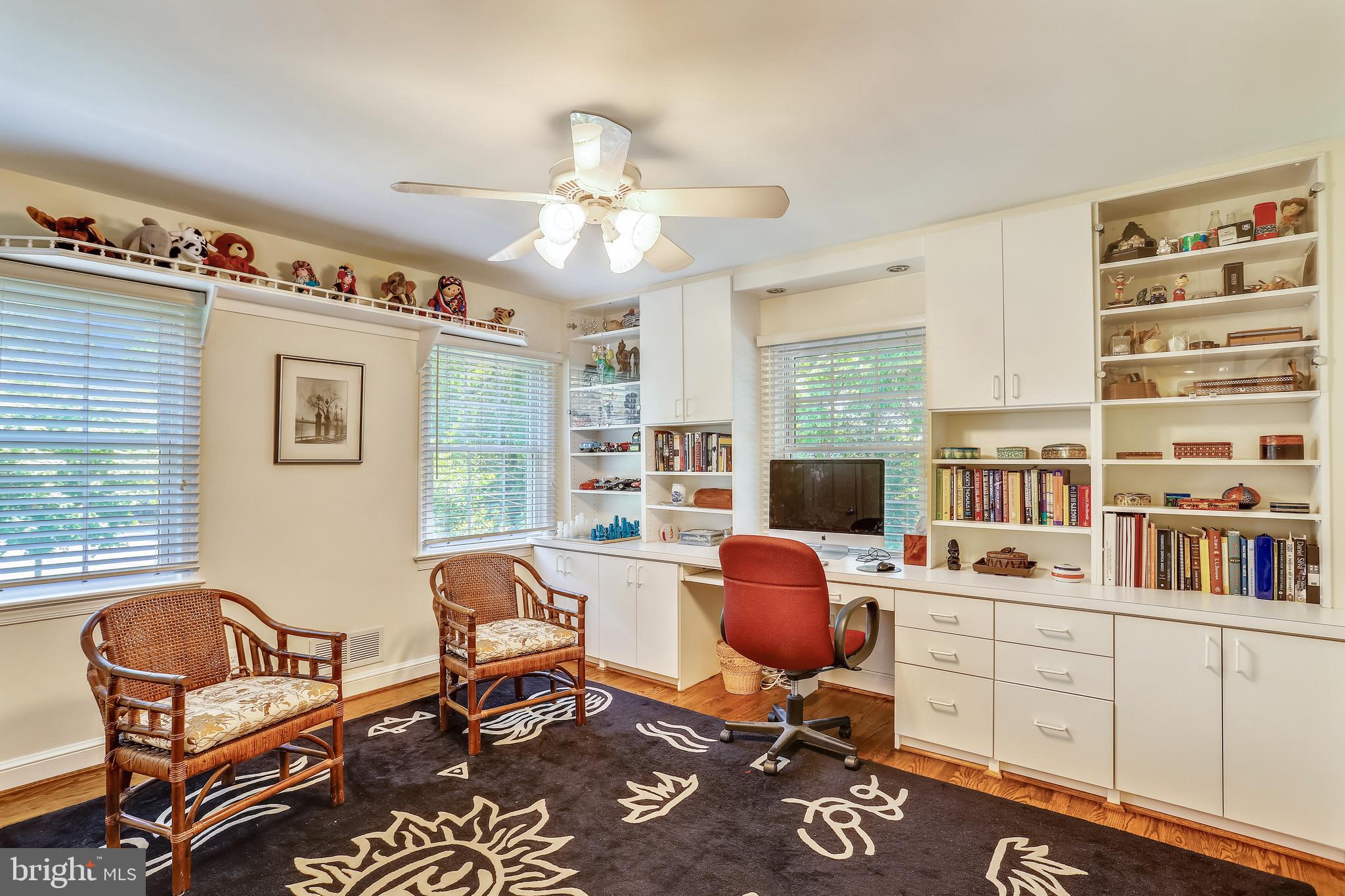 POTOMAC OUTSIDE - Residential