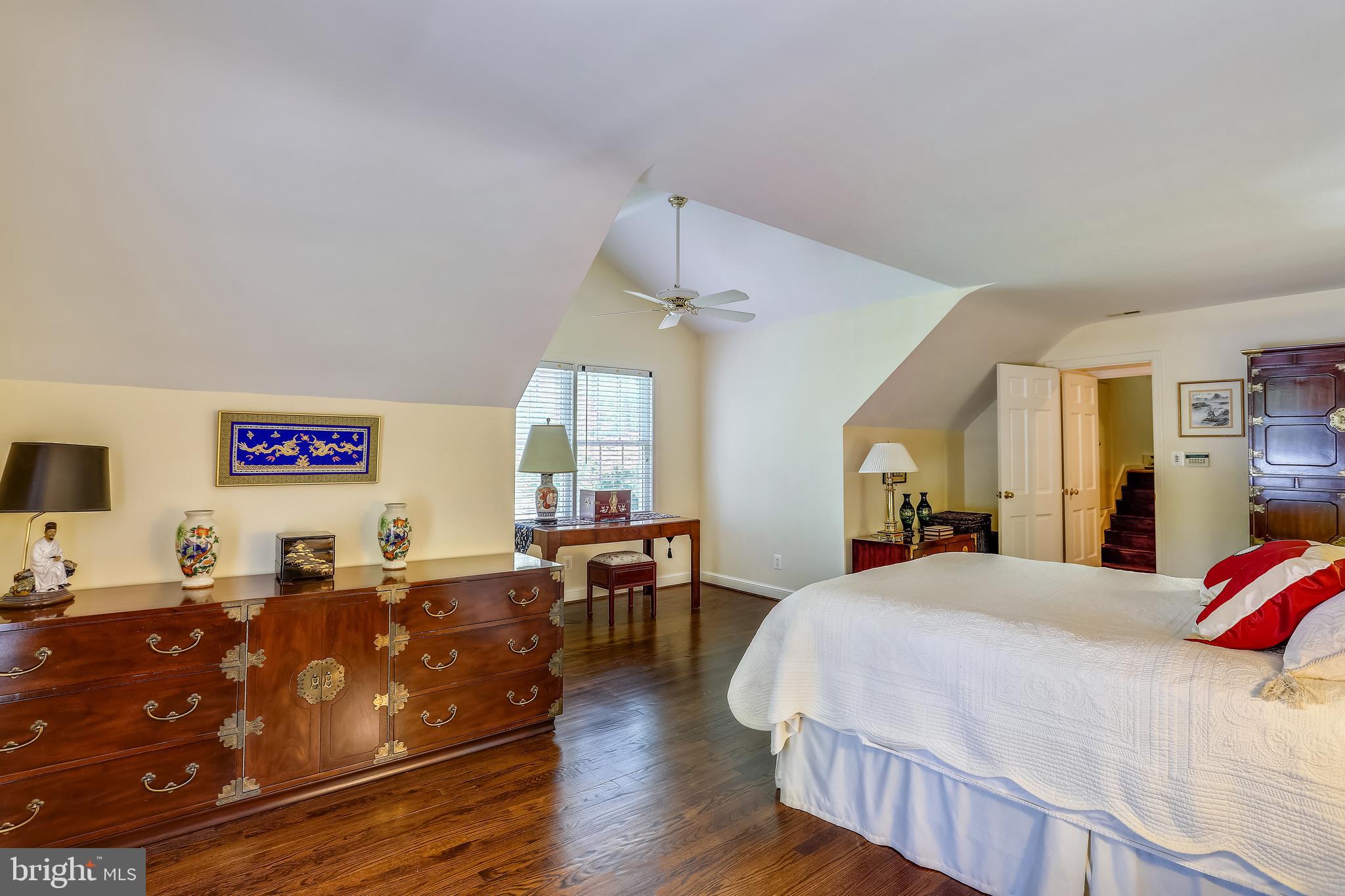 POTOMAC OUTSIDE - Residential