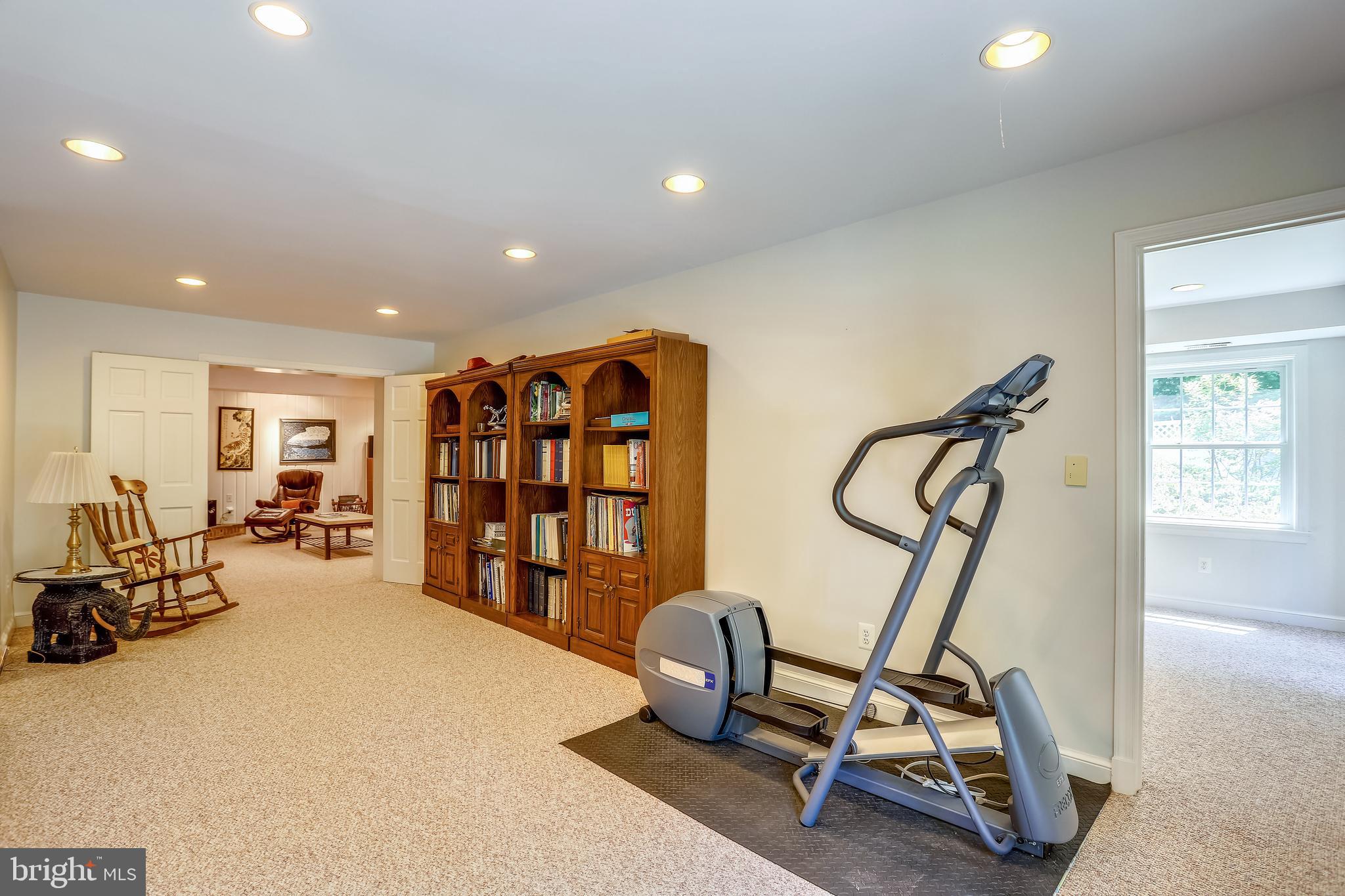 POTOMAC OUTSIDE - Residential