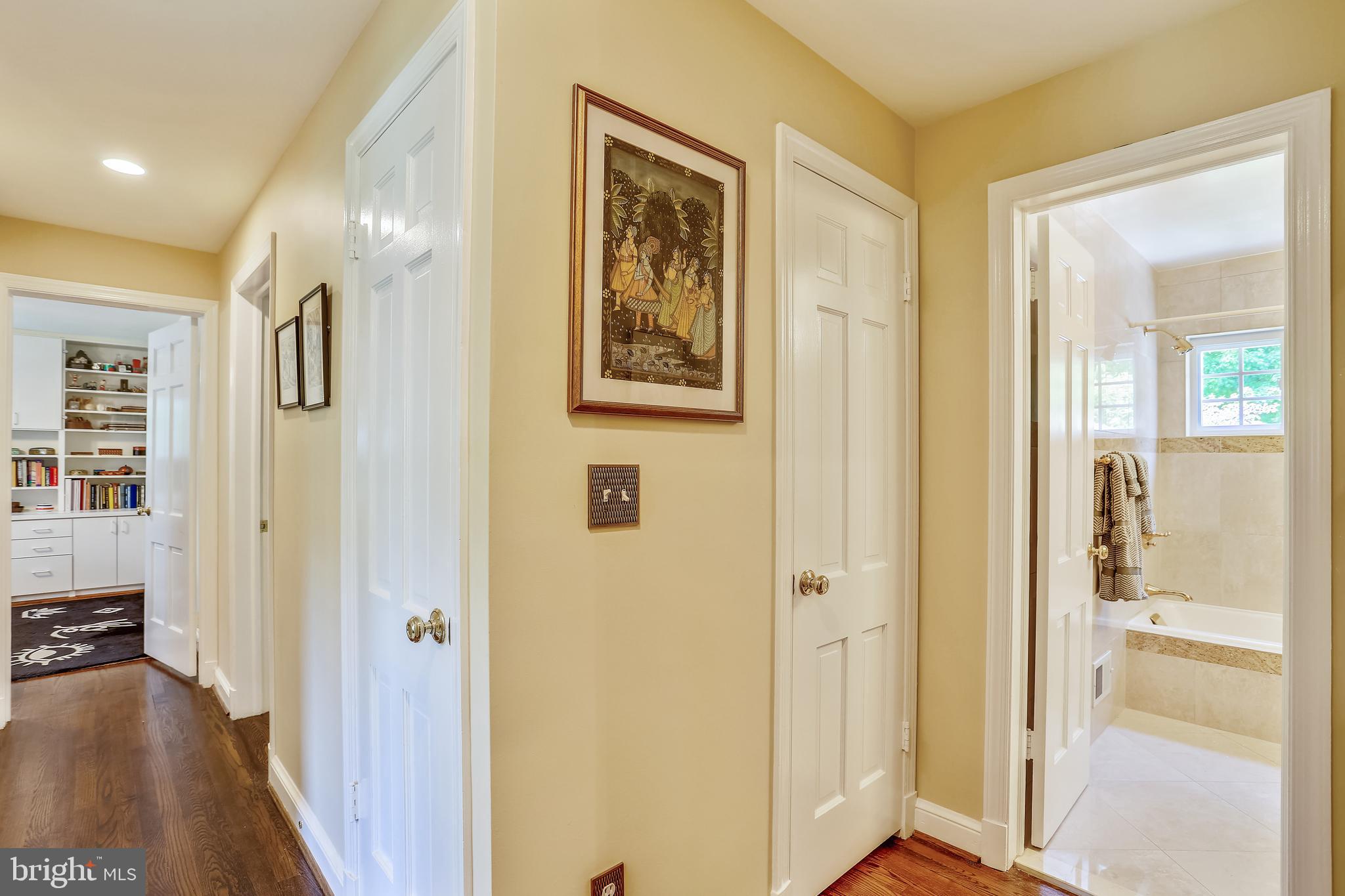 POTOMAC OUTSIDE - Residential