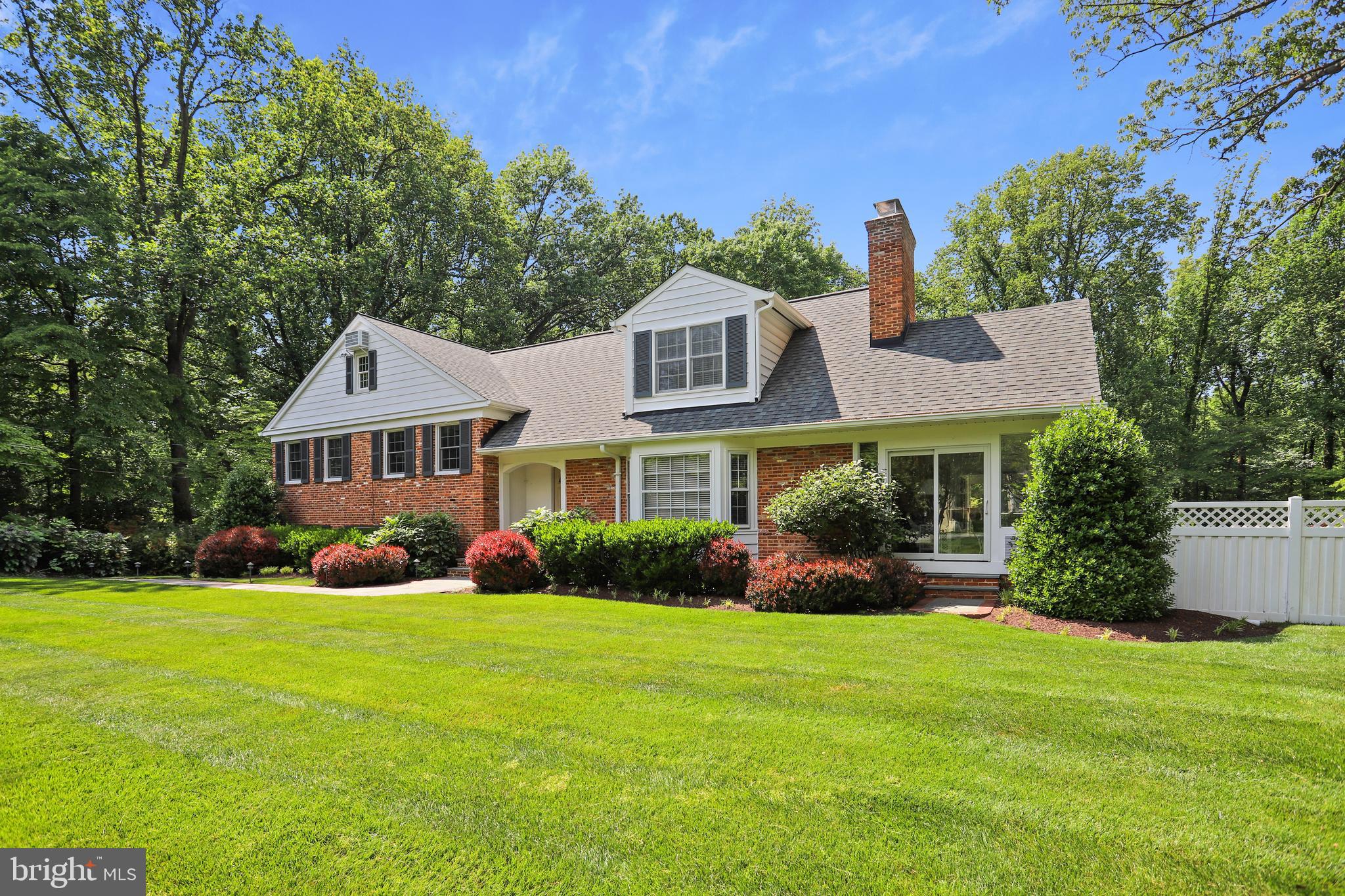 POTOMAC OUTSIDE - Residential